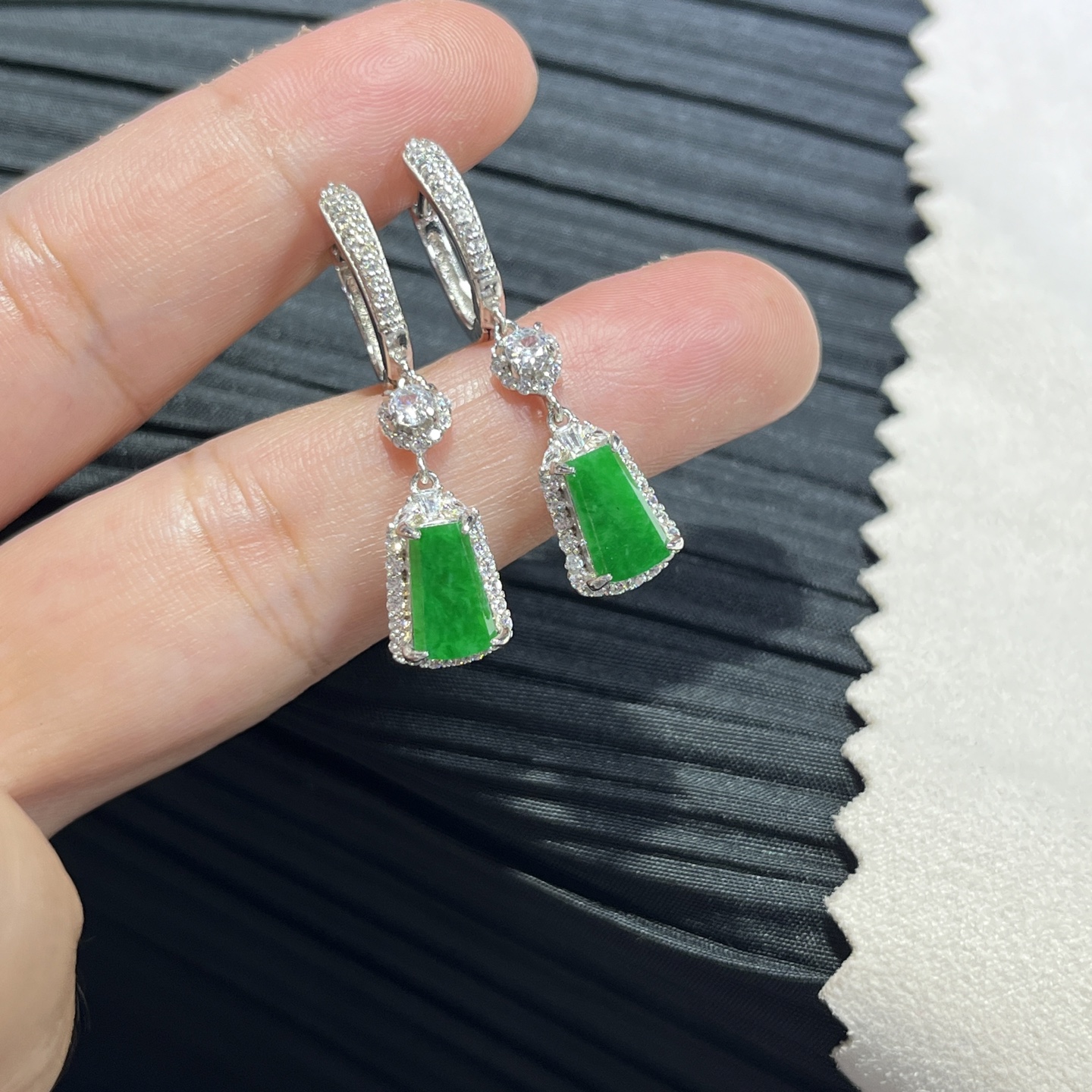 Myanmar Jade Silver-Set Green Wushibei Stud Earrings