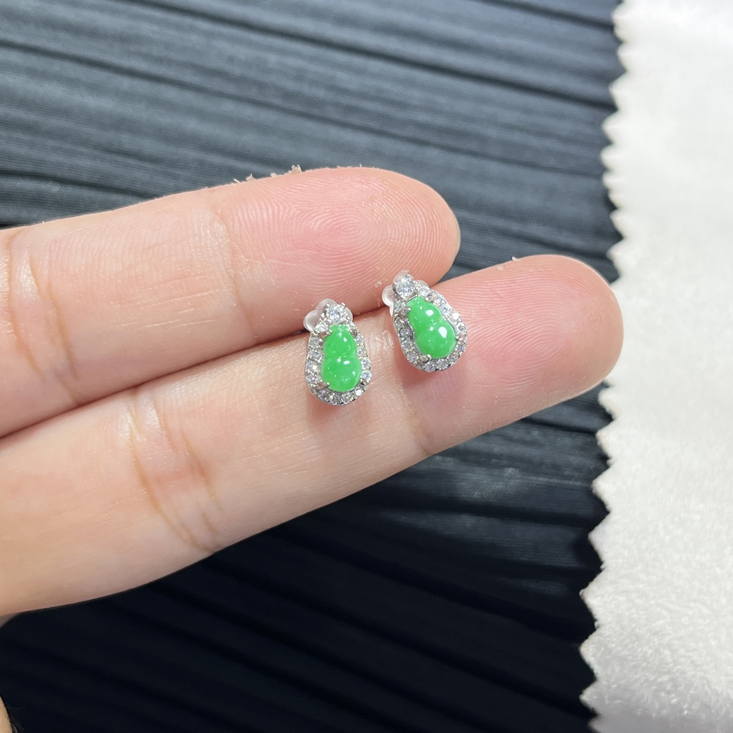 Myanmar Jade Silver-Set Green Earrings 3