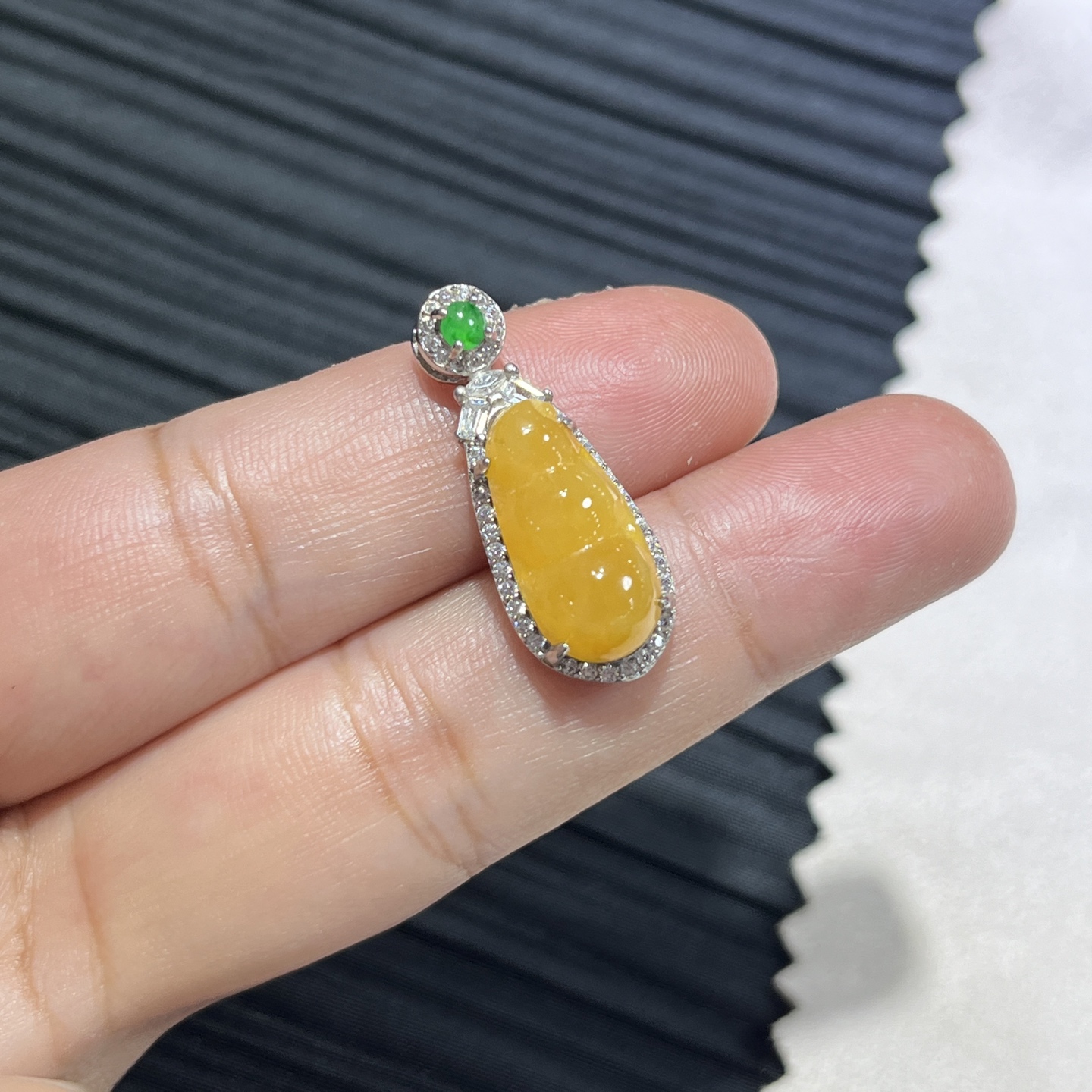 Myanmar Jade Silver-Set Yellow Jade Bean Pendant 2