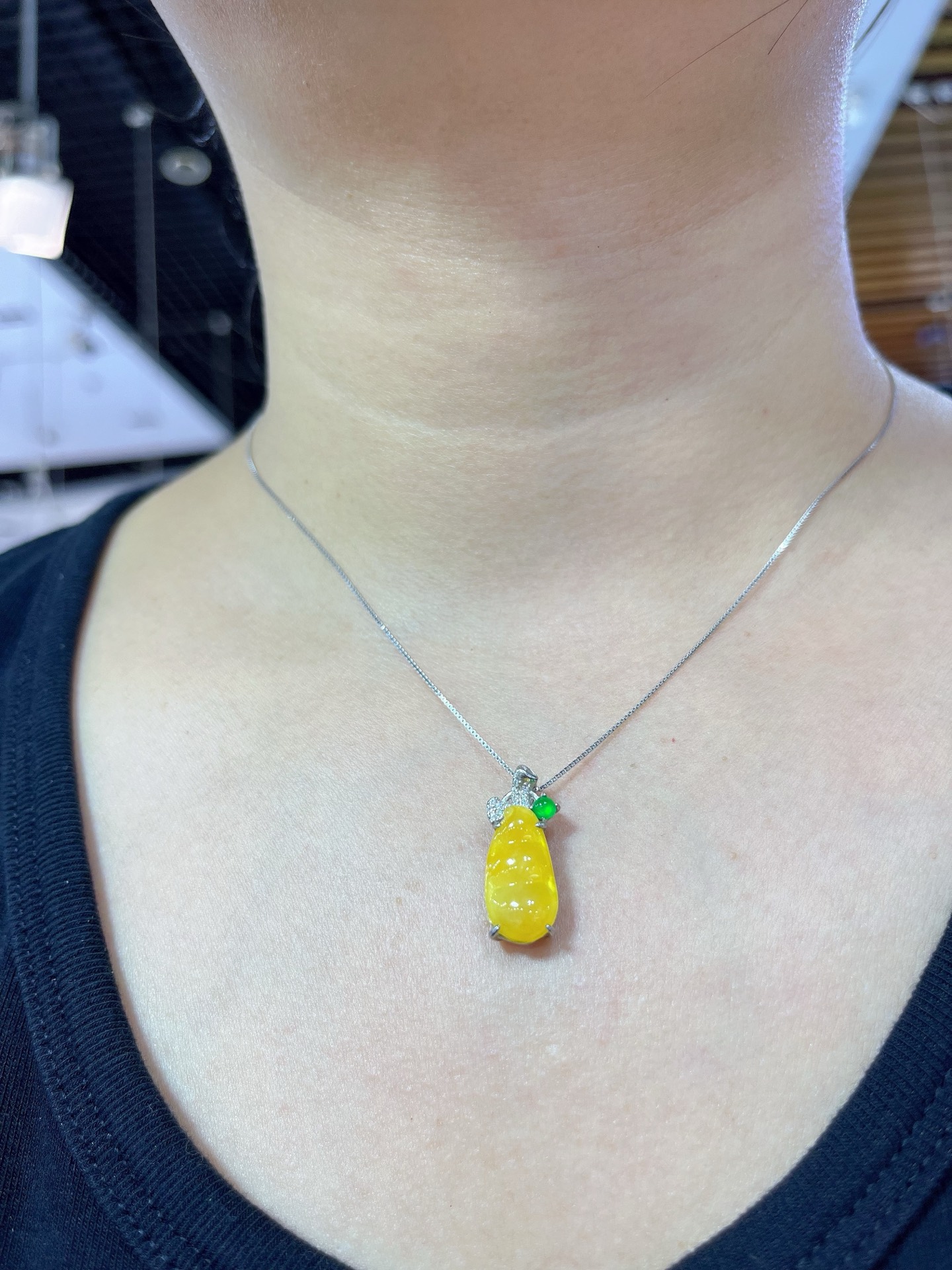 Myanmar Jade Silver-Set Yellow Jade Bean Pendant 4