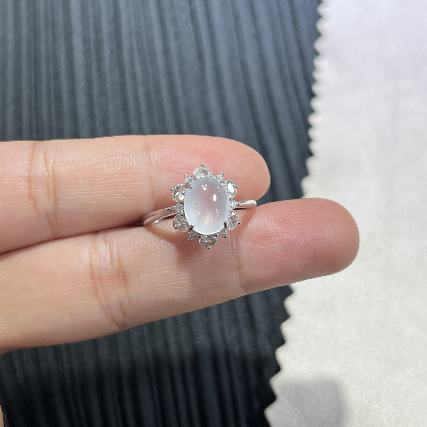 Myanmar Jade Silver-Set Ice Ring 3