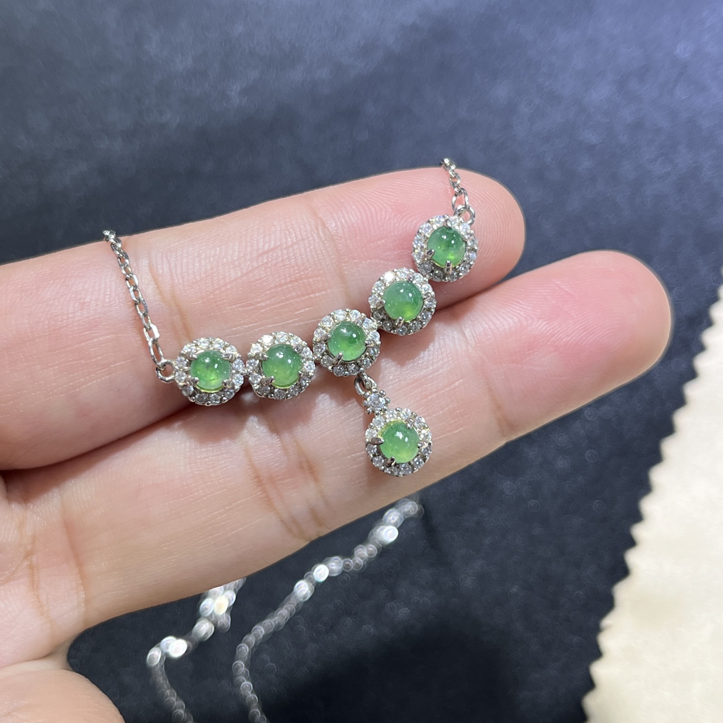 Myanmar Jade Silver-Inlaid Elegant Choker 2