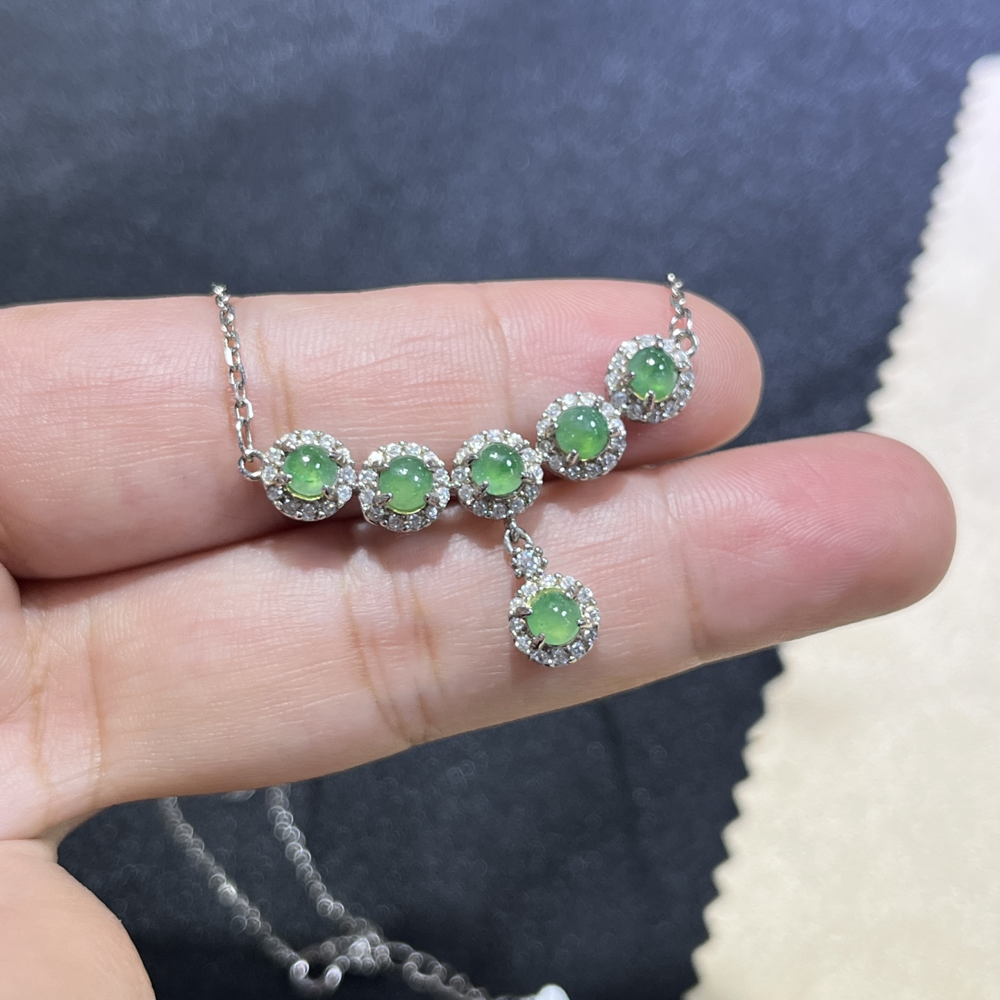 Myanmar Jade Silver-Inlaid Elegant Collar Necklace