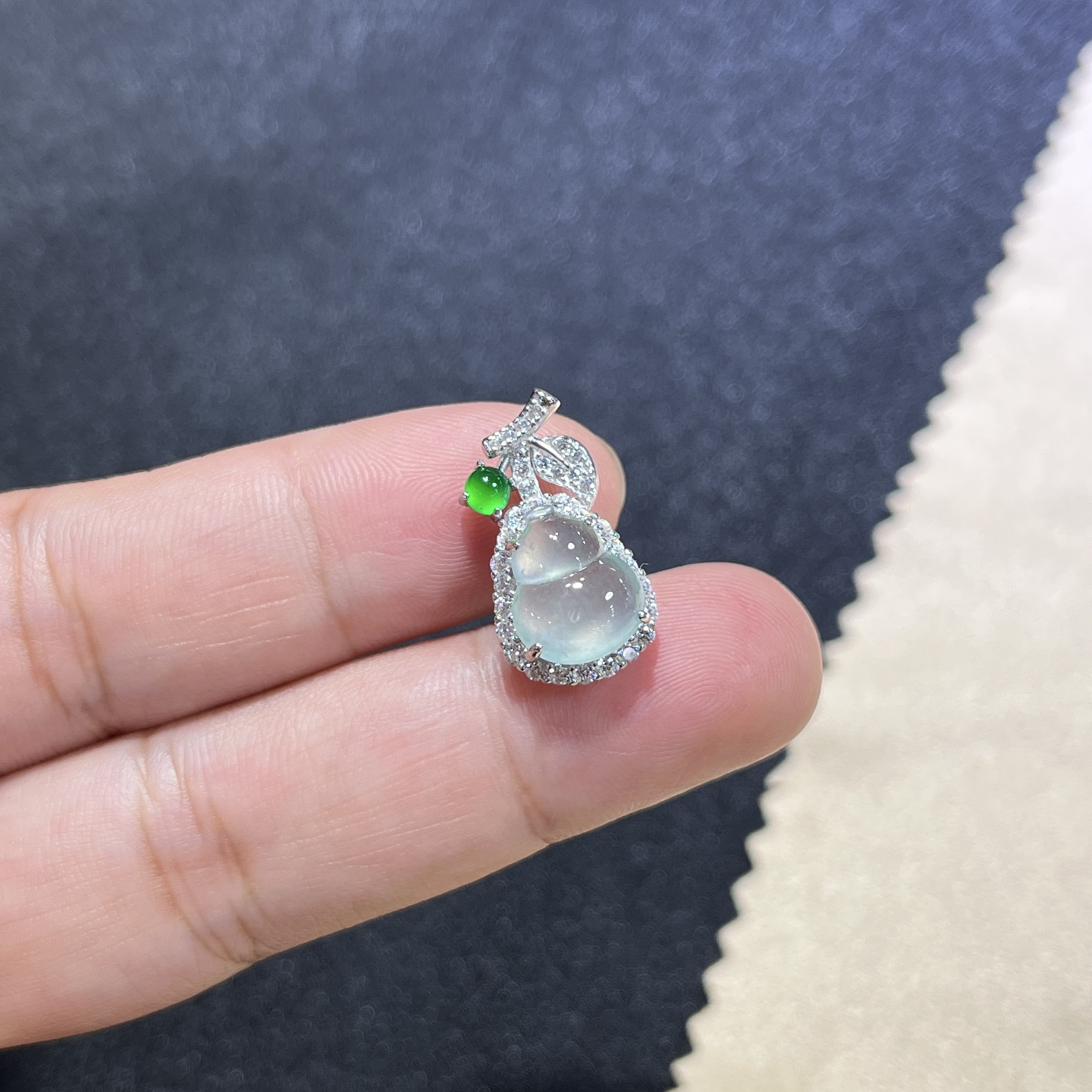 Myanmar Jade Silver-Set Ice Gourd Pendant 3