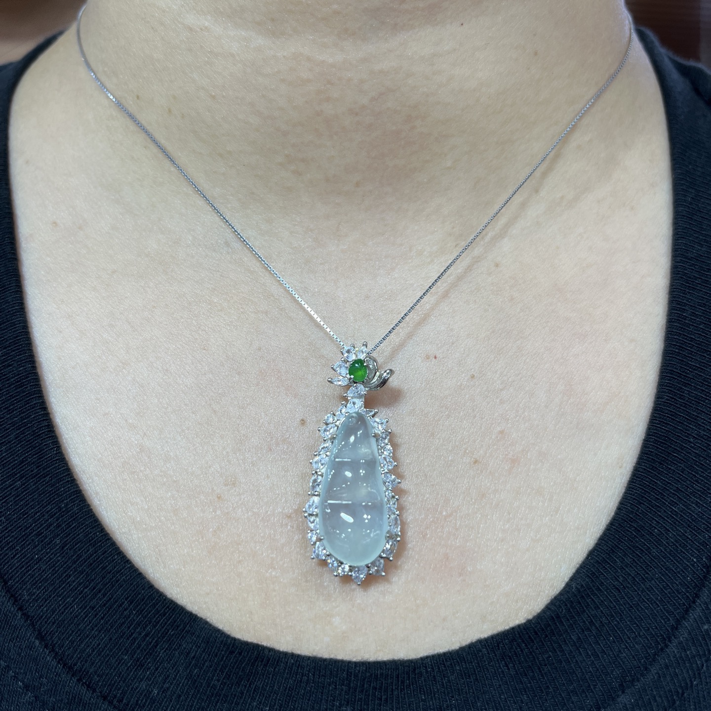 Myanmar Jade Silver-Set Bean Pendant 4