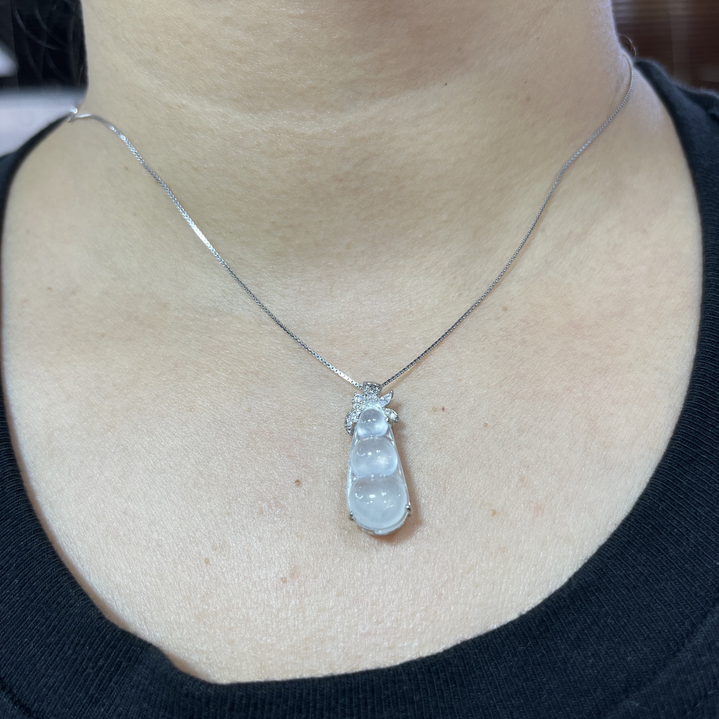 Myanmar Jade Silver-Set Bean Pendant 4