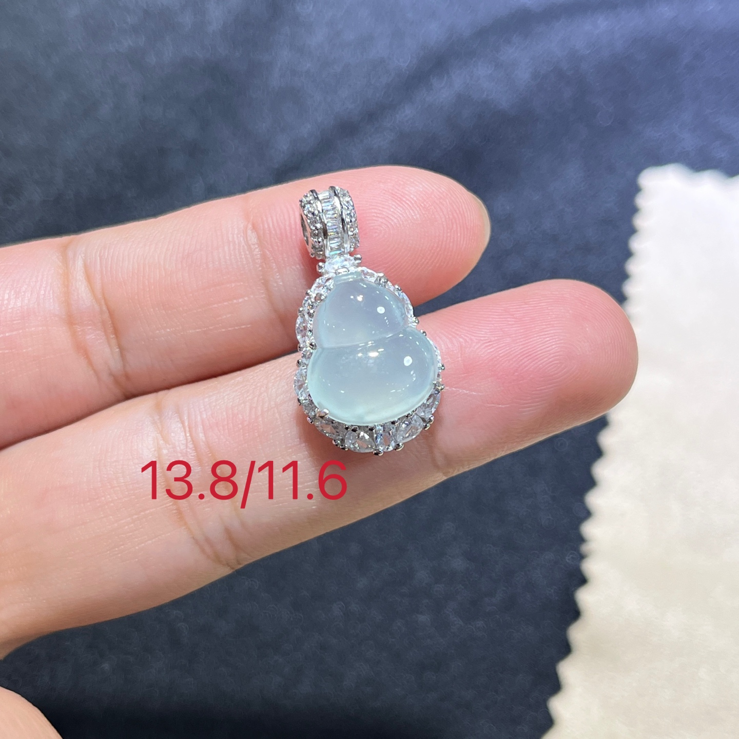 缅甸翡翠银镶葫芦挂件