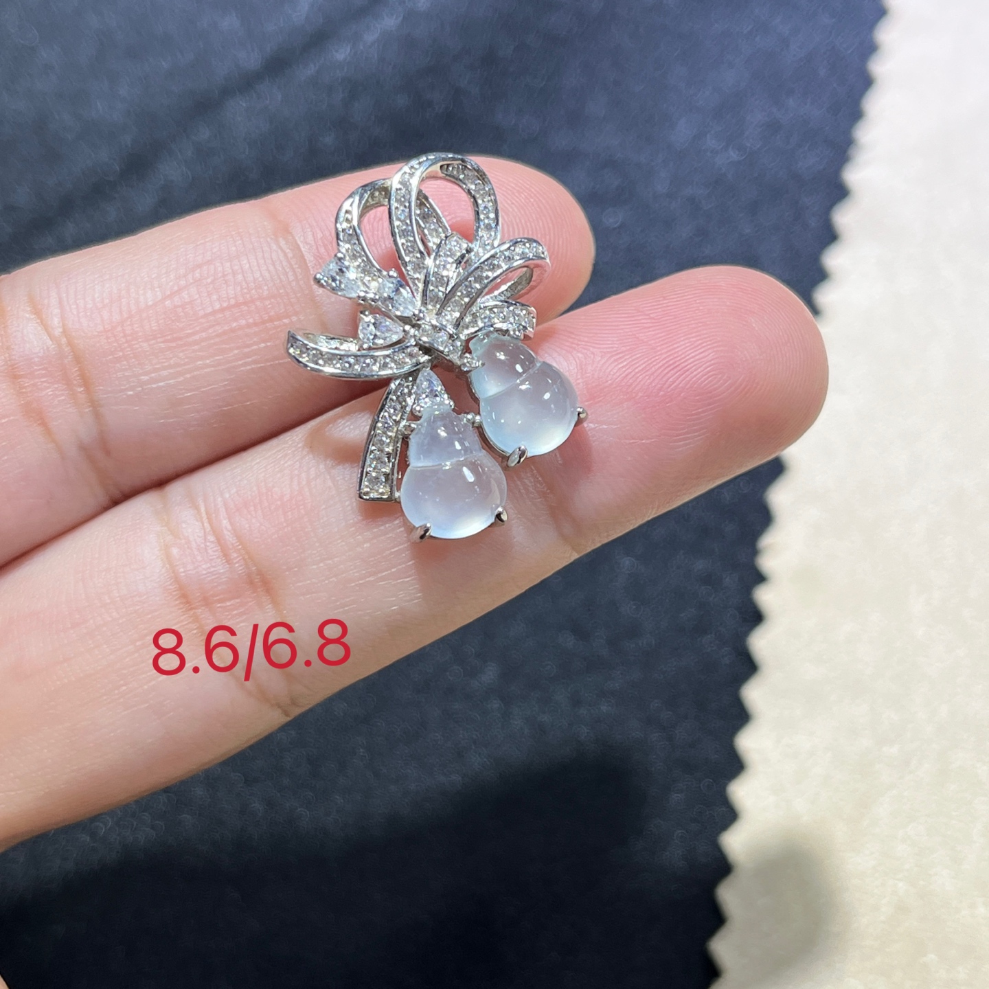 Myanmar Jade Silver-Plated Ice Gourd Pendant