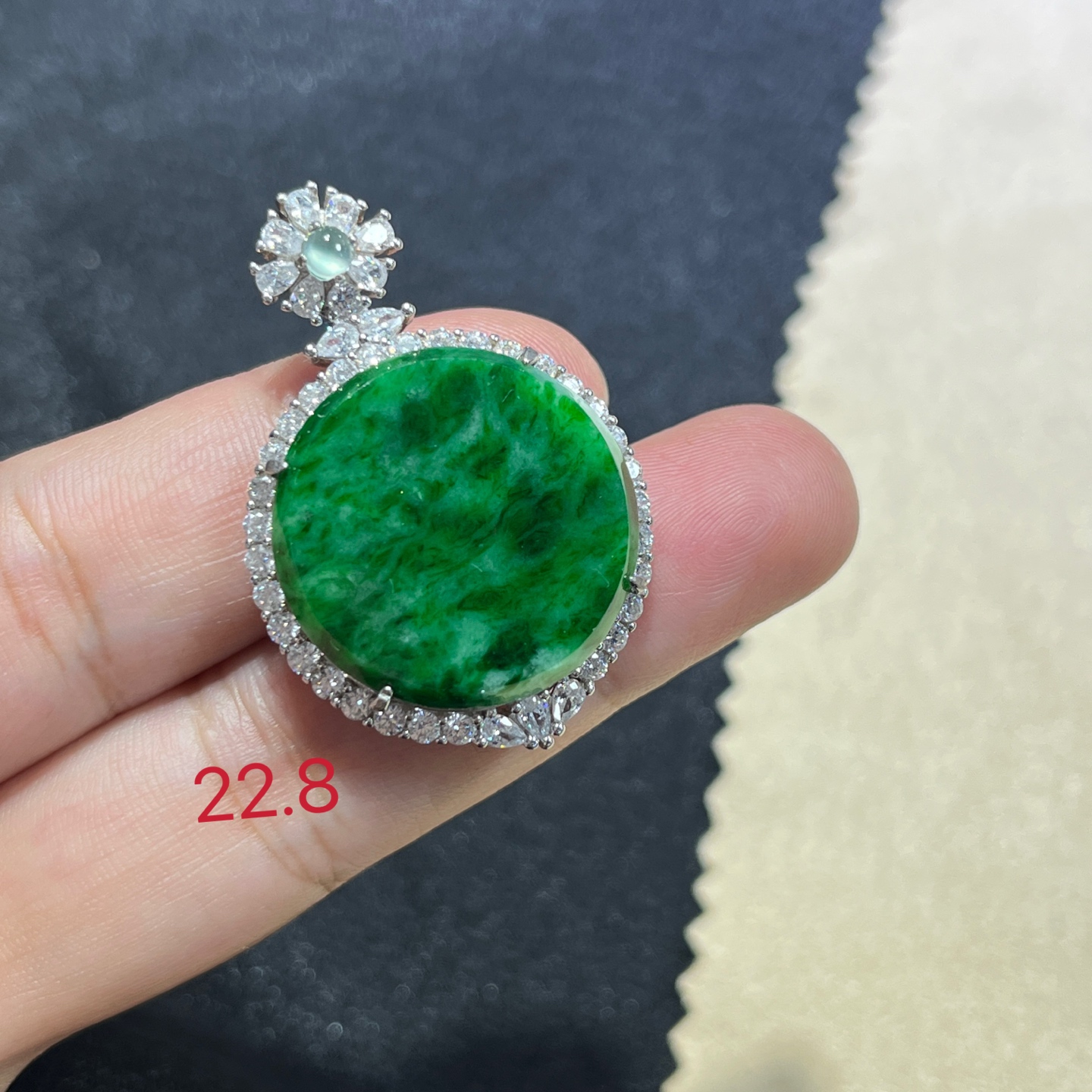 Myanmar Jade Silver-Set Blue-and-White Round Pendant