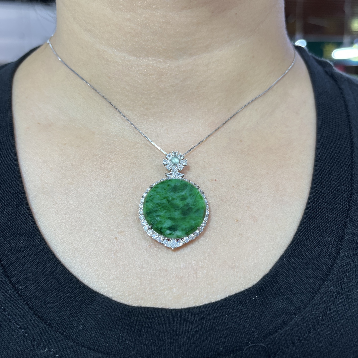 Myanmar Jade Silver-Set Blue-and-White Round Pendant 4