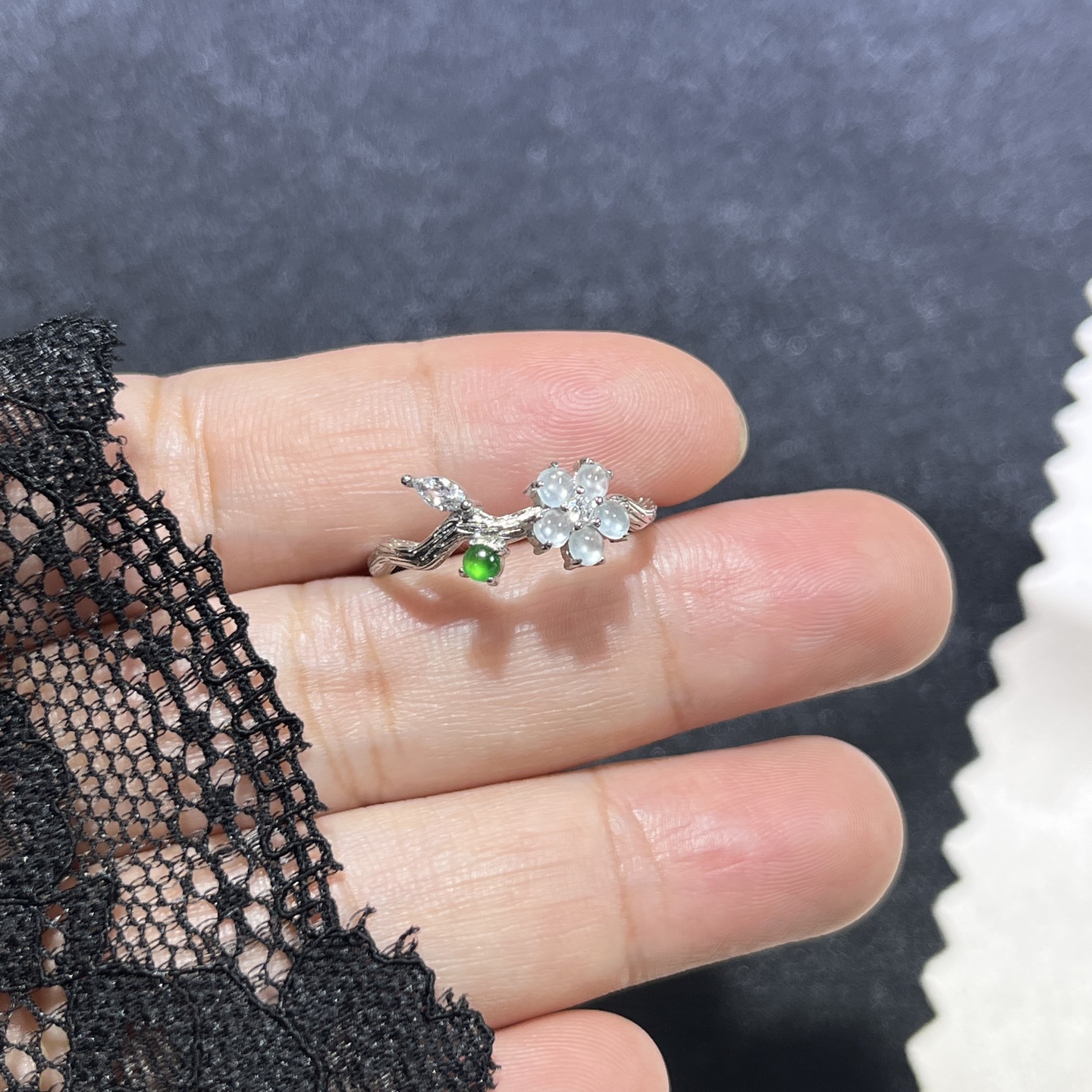 Myanmar Jade Silver-Set Exquisite Ring 3