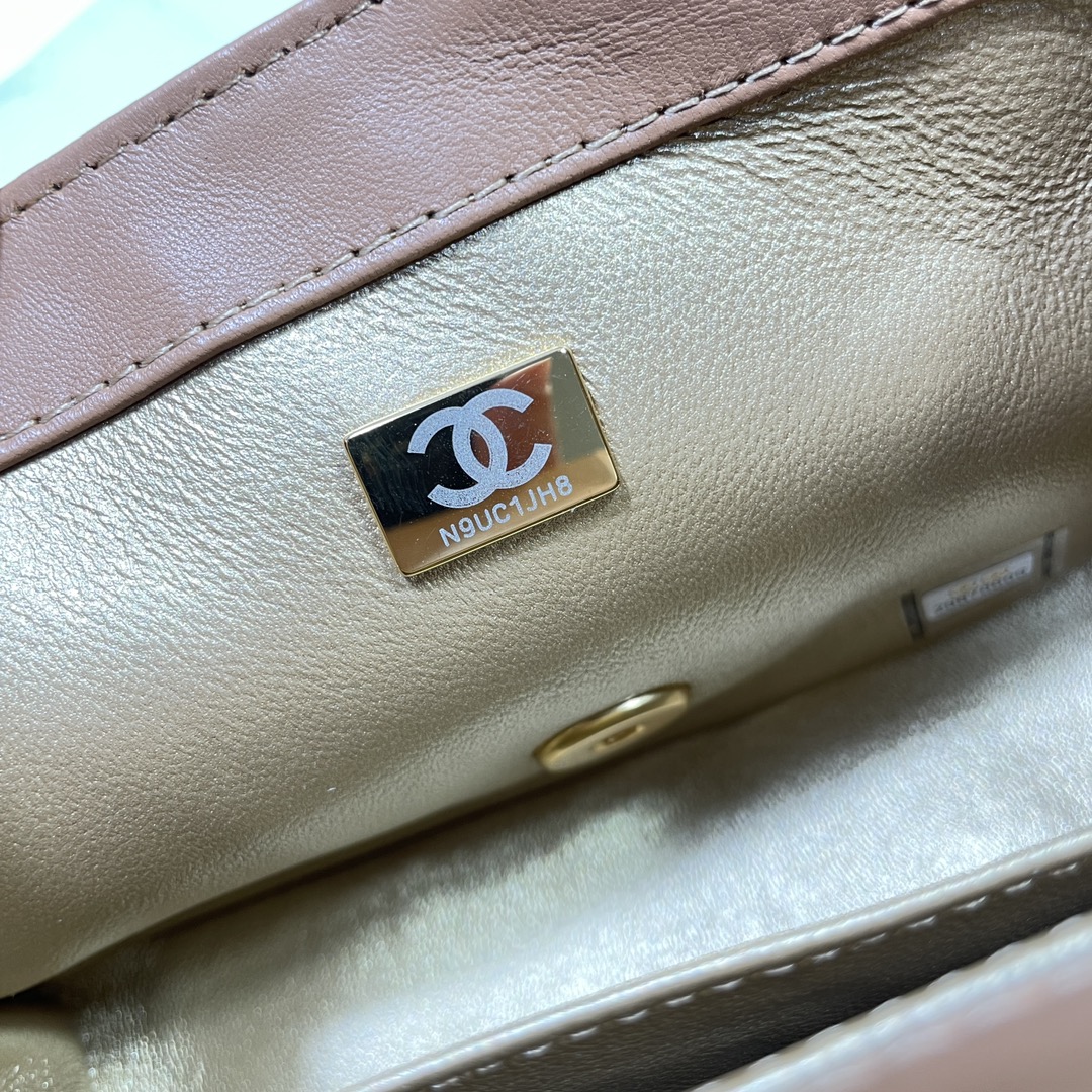 Chanel Style Shoulder Bag style reference detail image 9 from source 776581