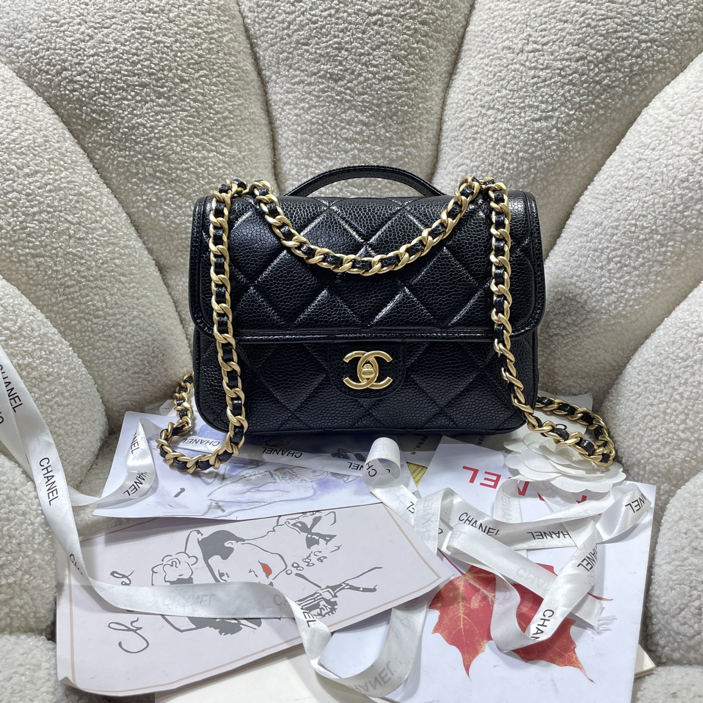 Chanel AS5347 Model: Original Quality and Radiance in Compact Size Hardware. - 图片 1