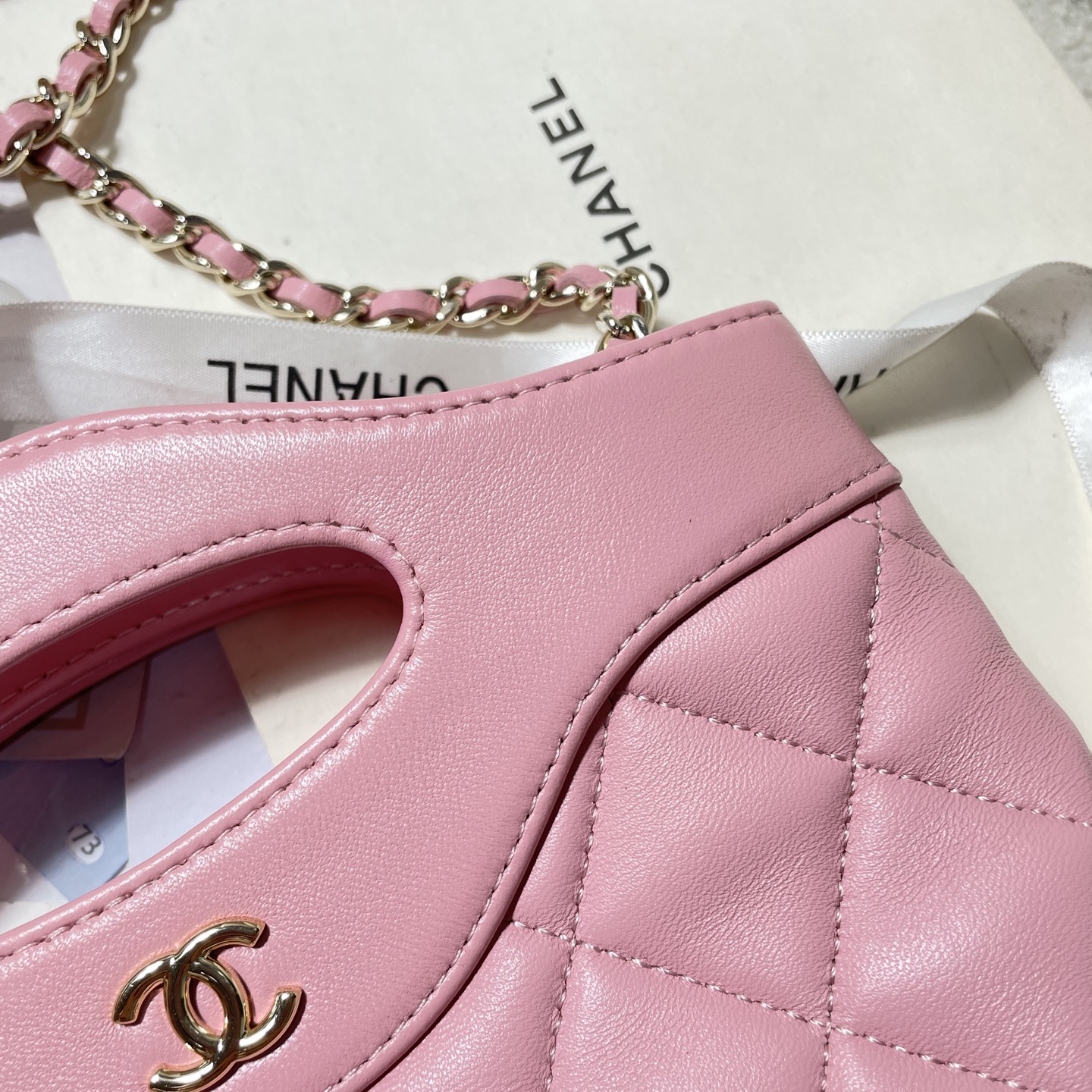 Chanel Style Bag style reference detail image 7 from source 785908