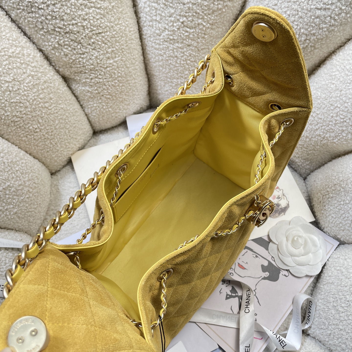 Chanel Style Leather Tote Bag style reference detail image 7 from source 785911