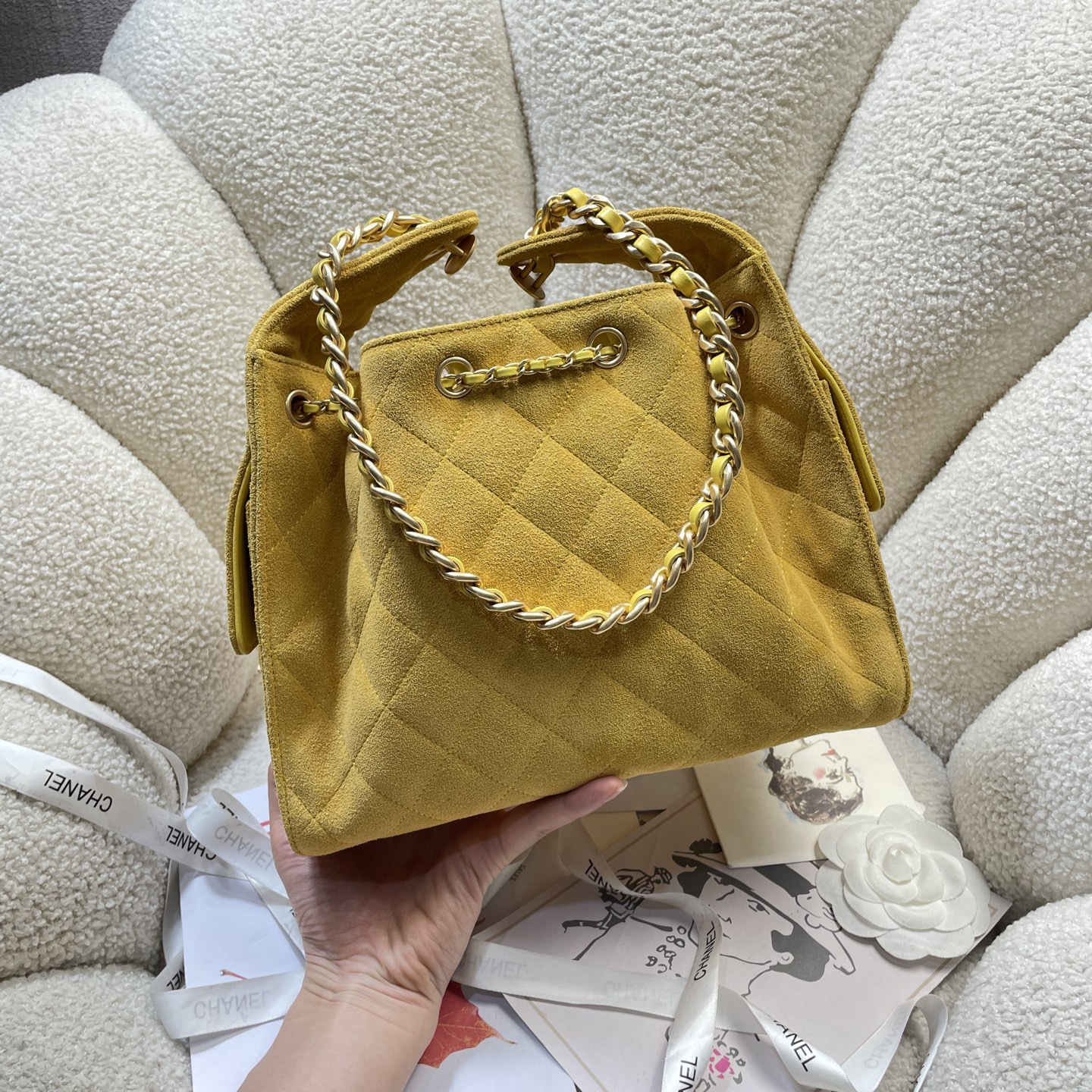 Chanel Style Leather Tote Bag style reference detail image 4 from source 785911