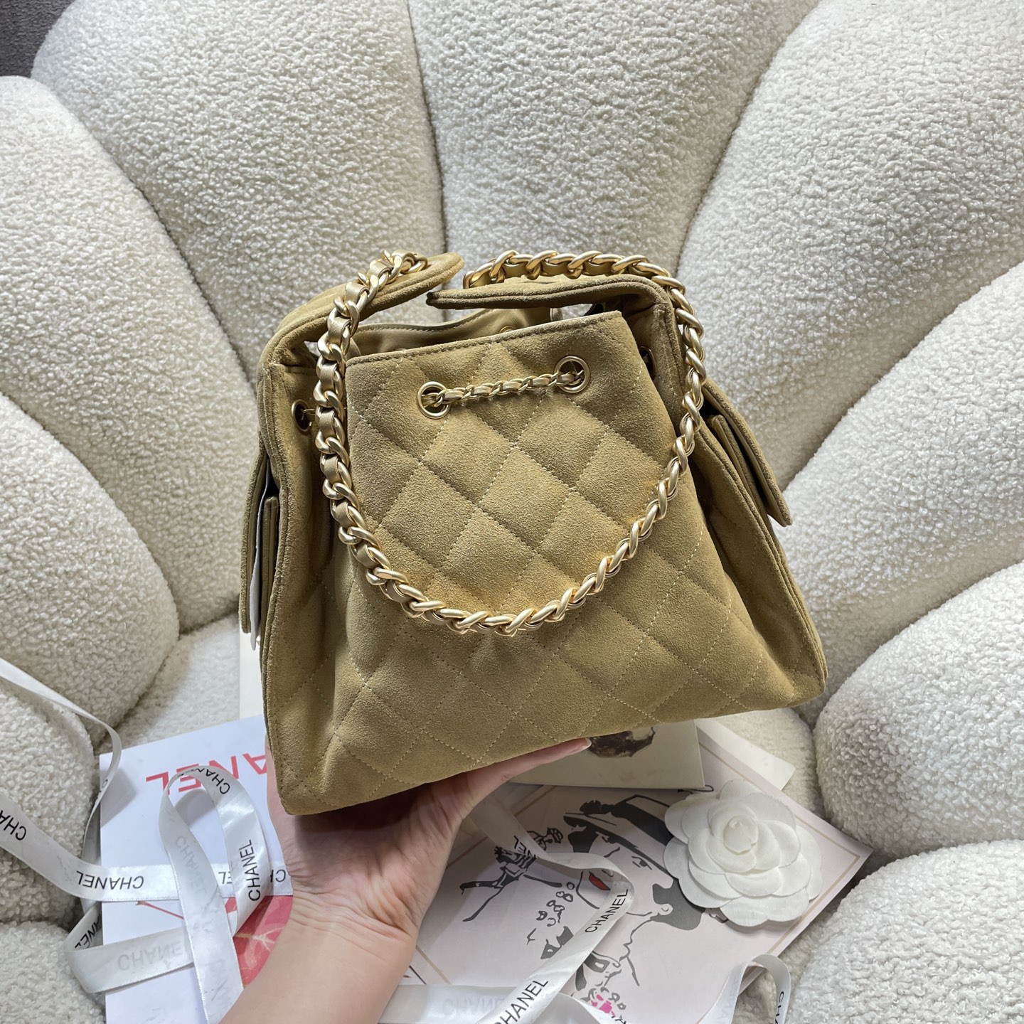 Chanel Style Leather Tote Bag style reference detail image 4 from source 785900