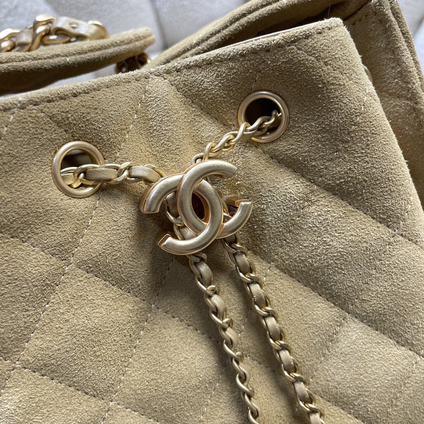 Chanel Style Leather Tote Bag style reference detail image 5 from source 785900