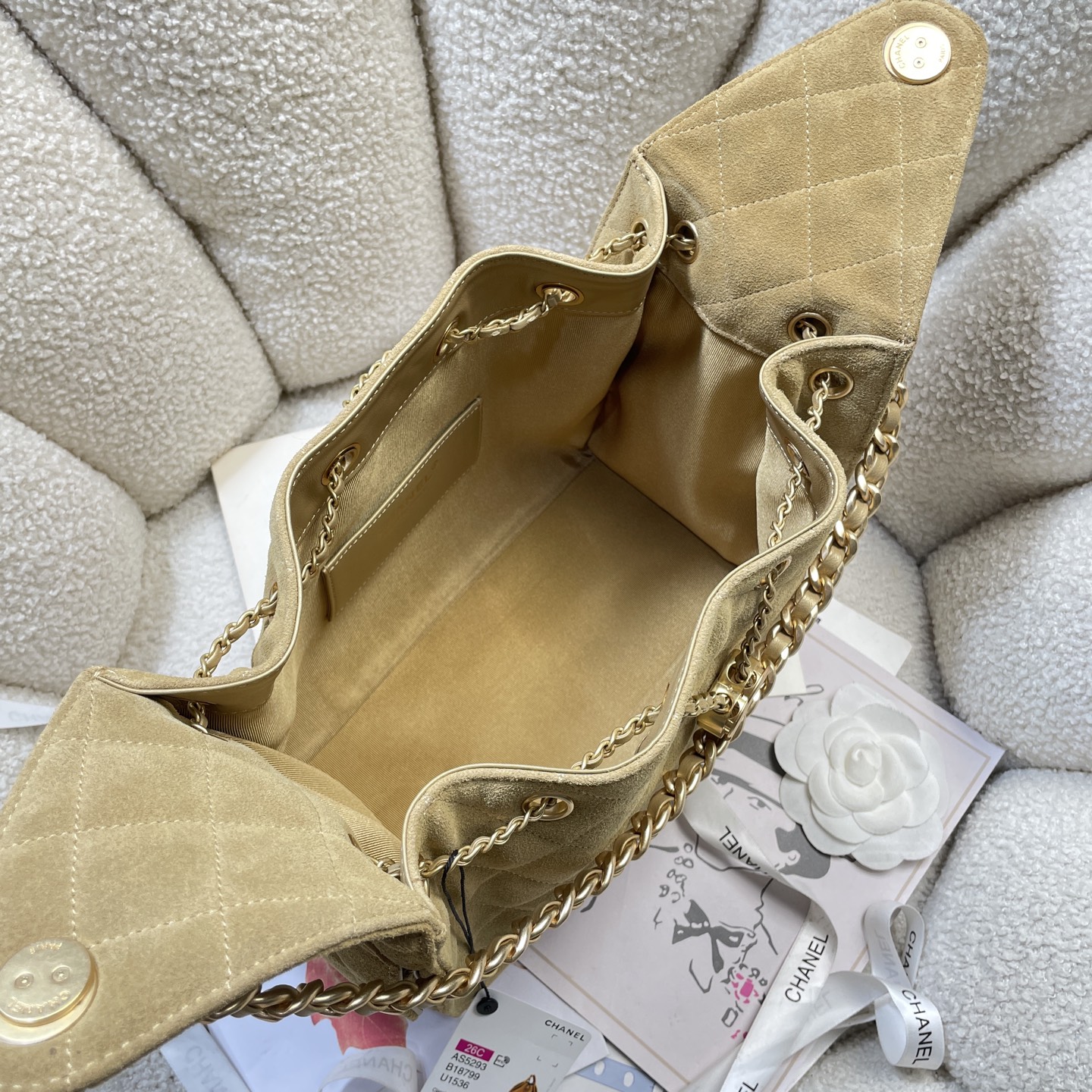 Chanel Style Leather Tote Bag style reference detail image 7 from source 785900