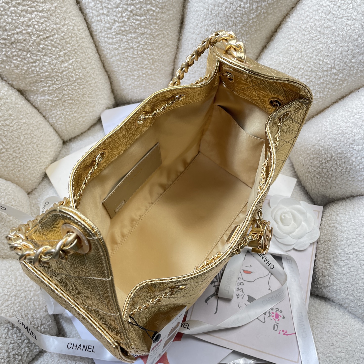Chanel Style Leather Tote Bag style reference detail image 8 from source 785910