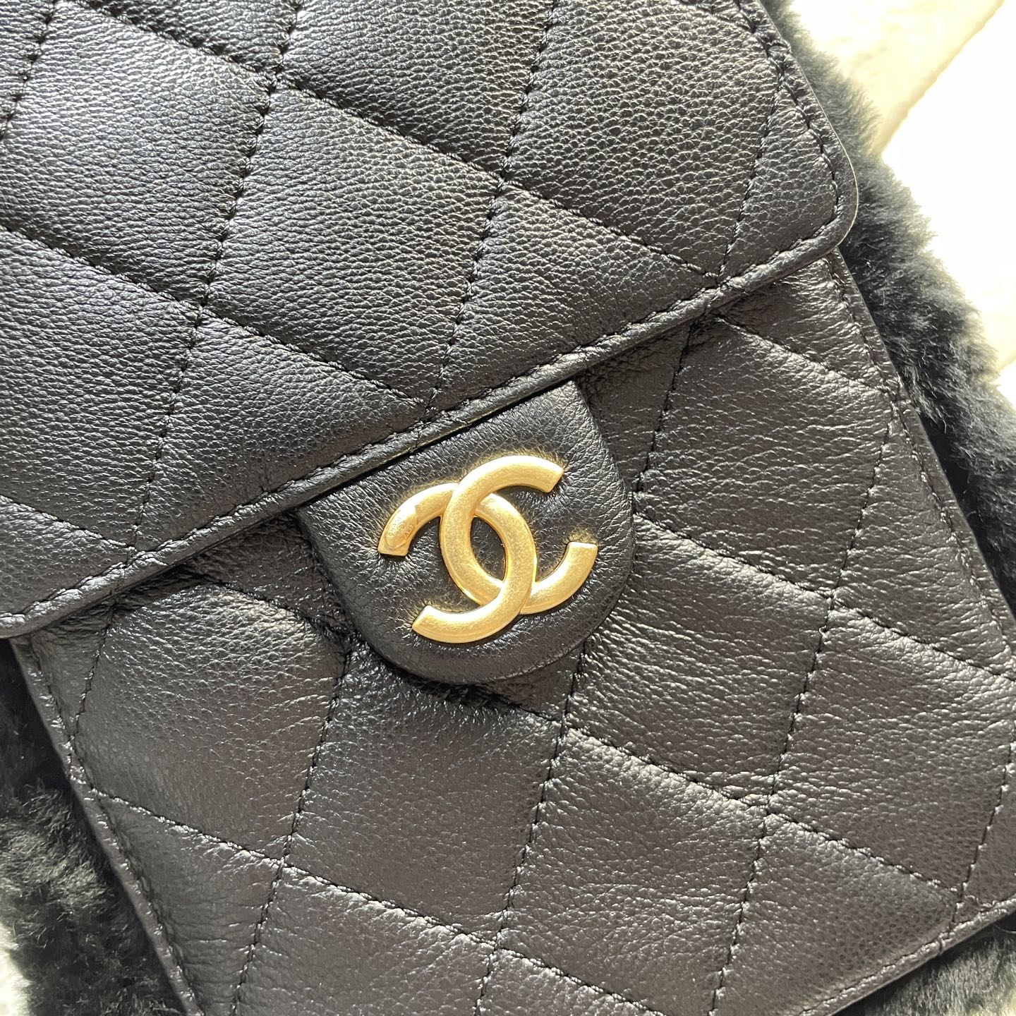Chanel Style Leather Tote Bag style reference detail image 7 from source 785895