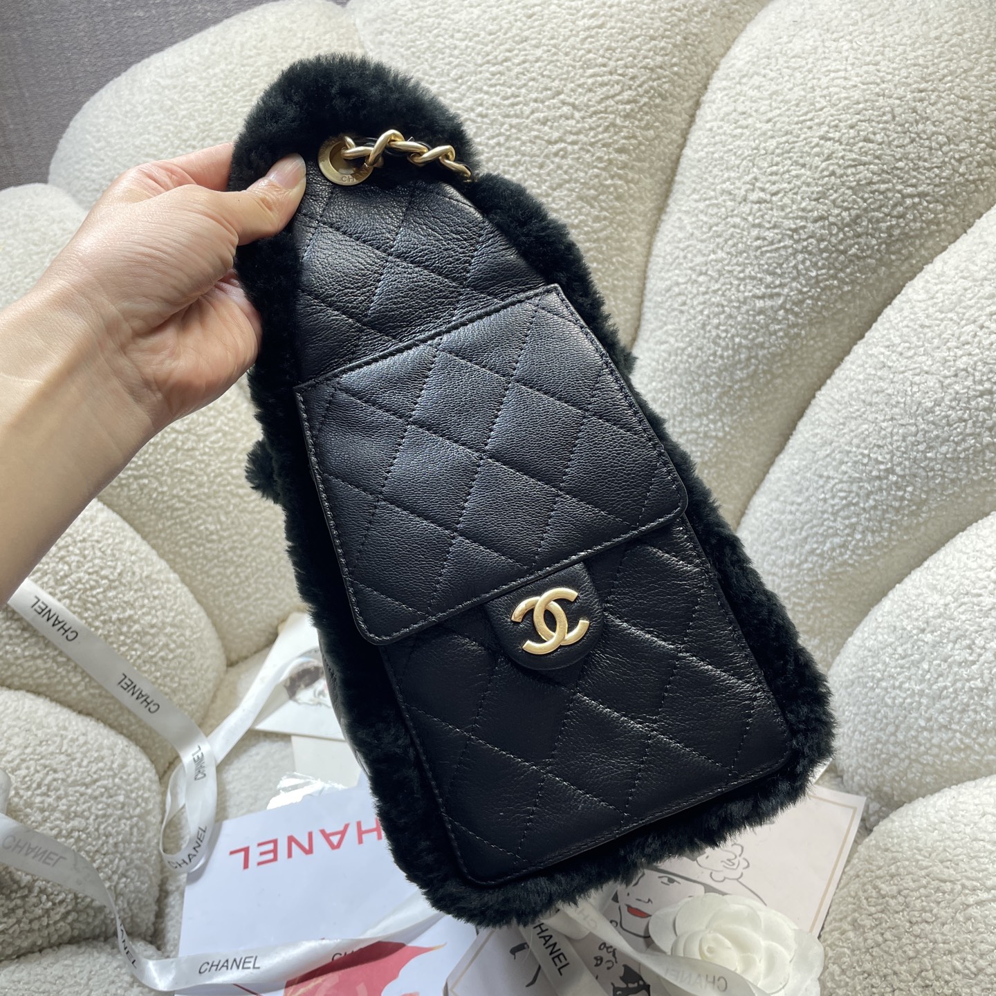 Chanel Style Leather Tote Bag style reference detail image 3 from source 785895
