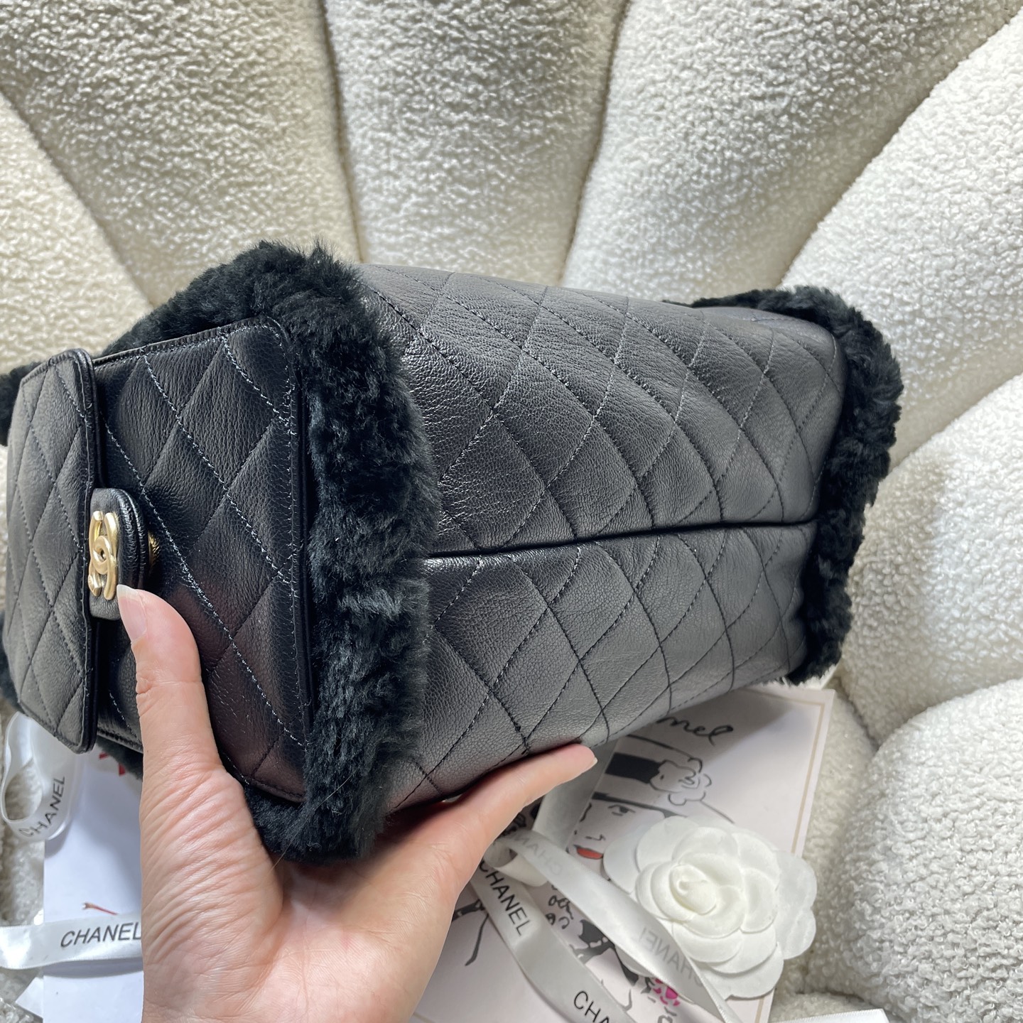 Chanel Style Leather Tote Bag style reference detail image 4 from source 785895