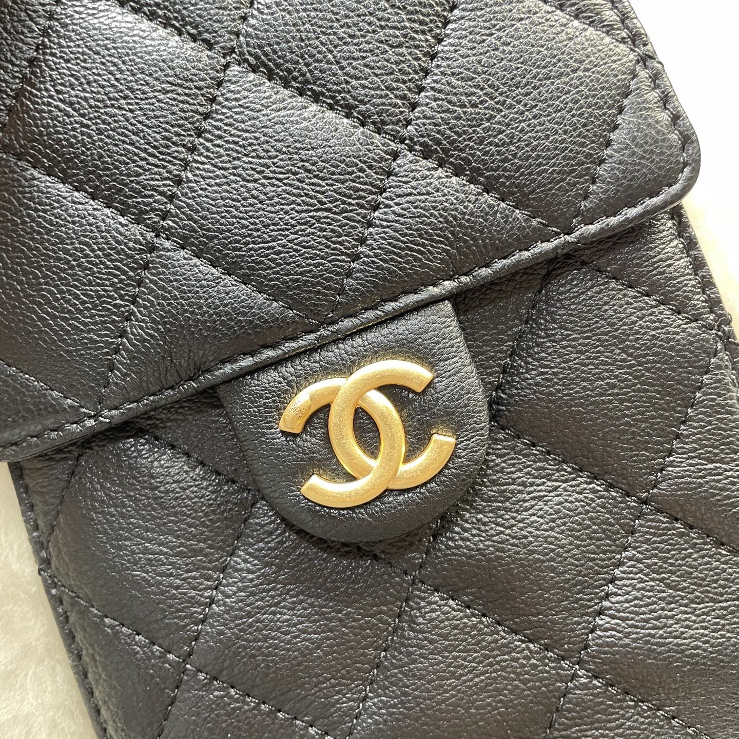 Chanel Style Leather Tote Bag style reference detail image 7 from source 785899