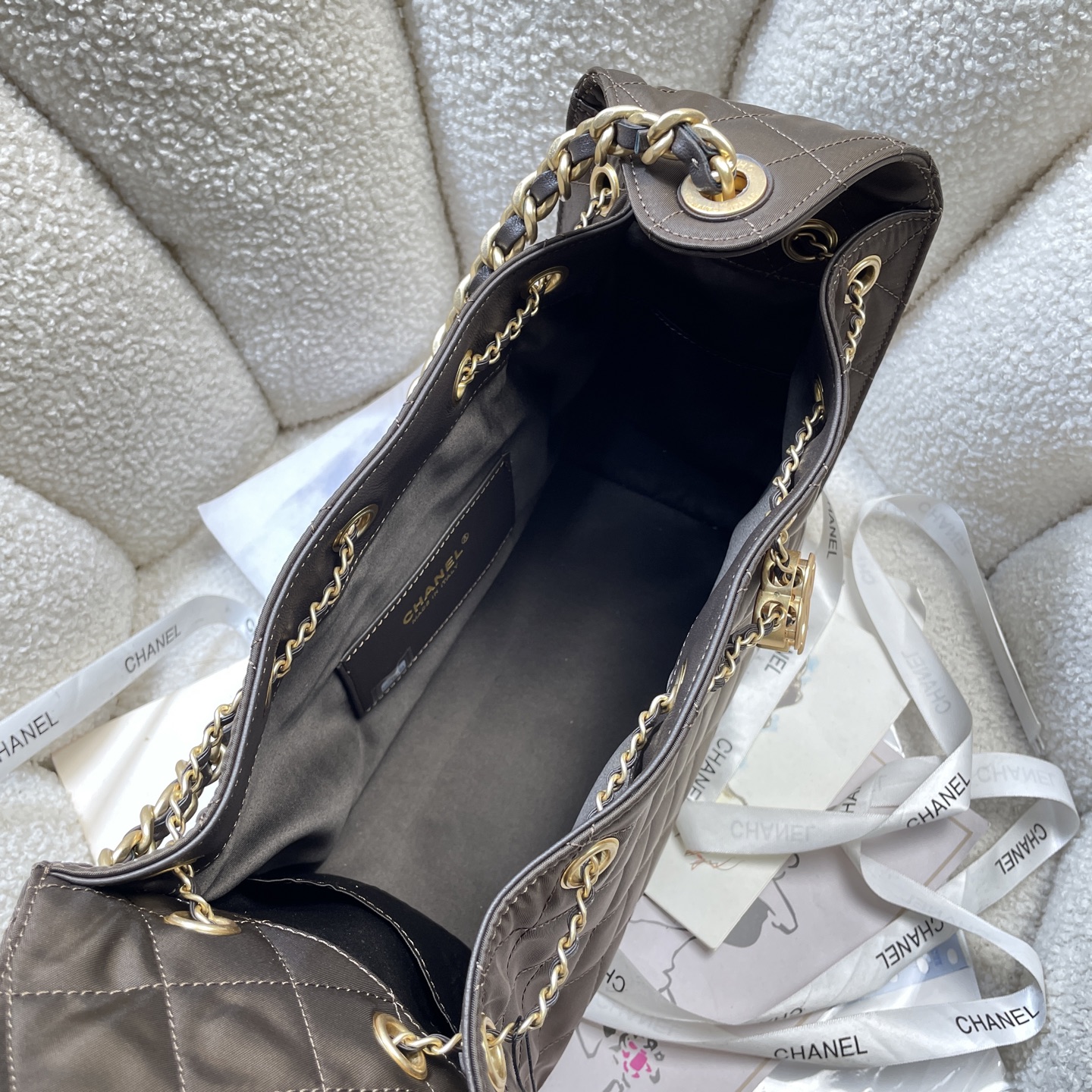 Chanel Style Leather Tote Bag style reference detail image 7 from source 785907