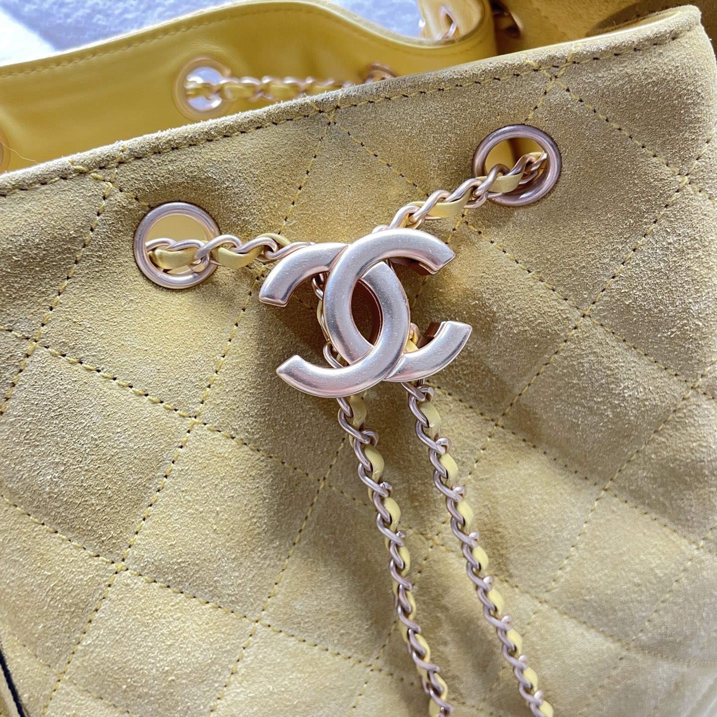 Chanel Style Leather Tote Bag style reference detail image 6 from source 785905