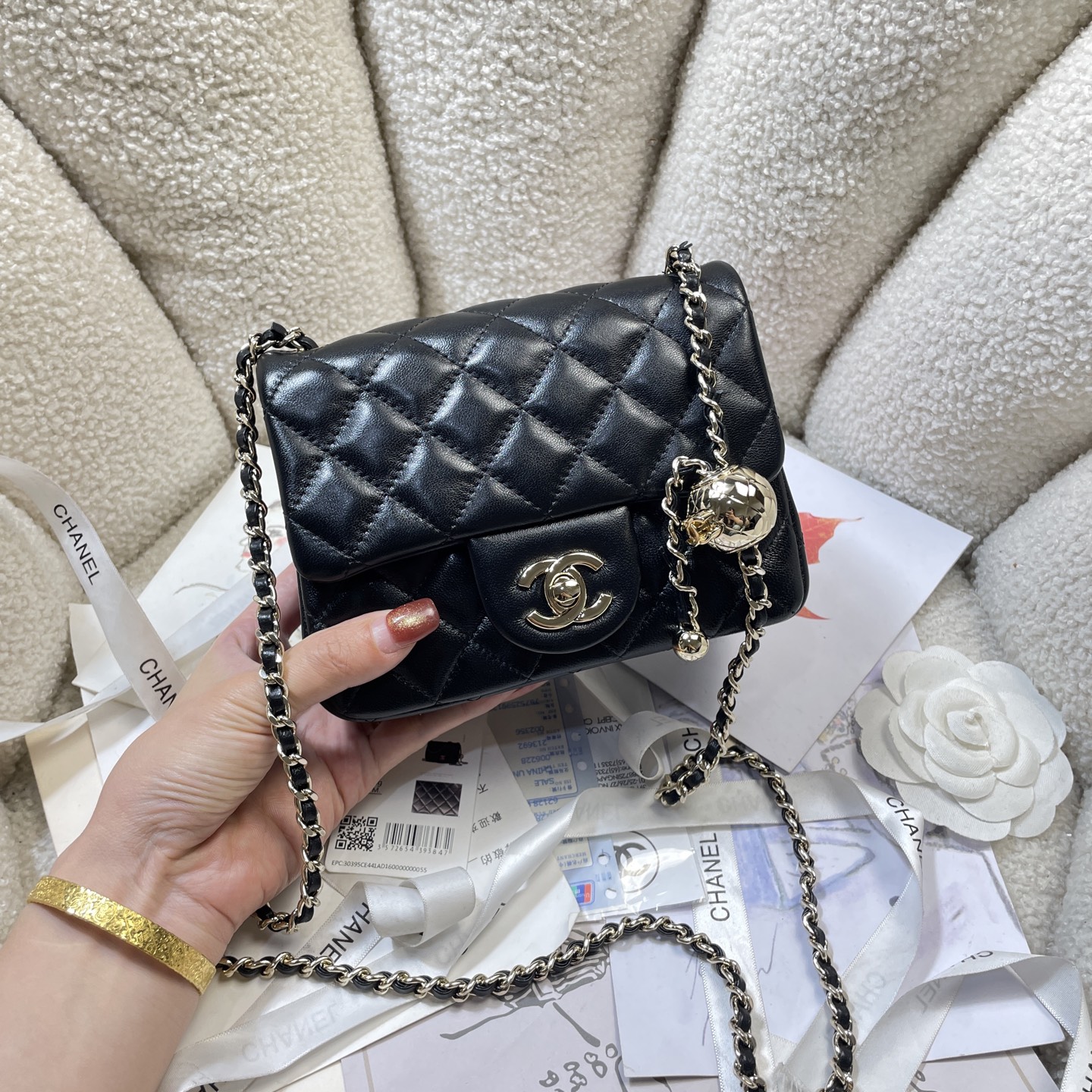 Chanel Style Shoulder Bag style reference detail image 2 from source 776582