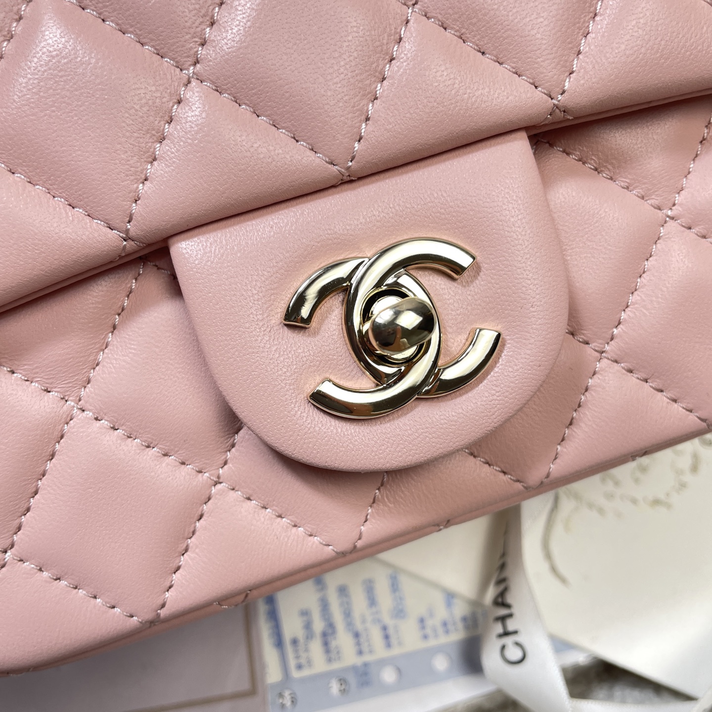 Chanel Style Pink Shoulder Bag style reference detail image 4 from source 776574
