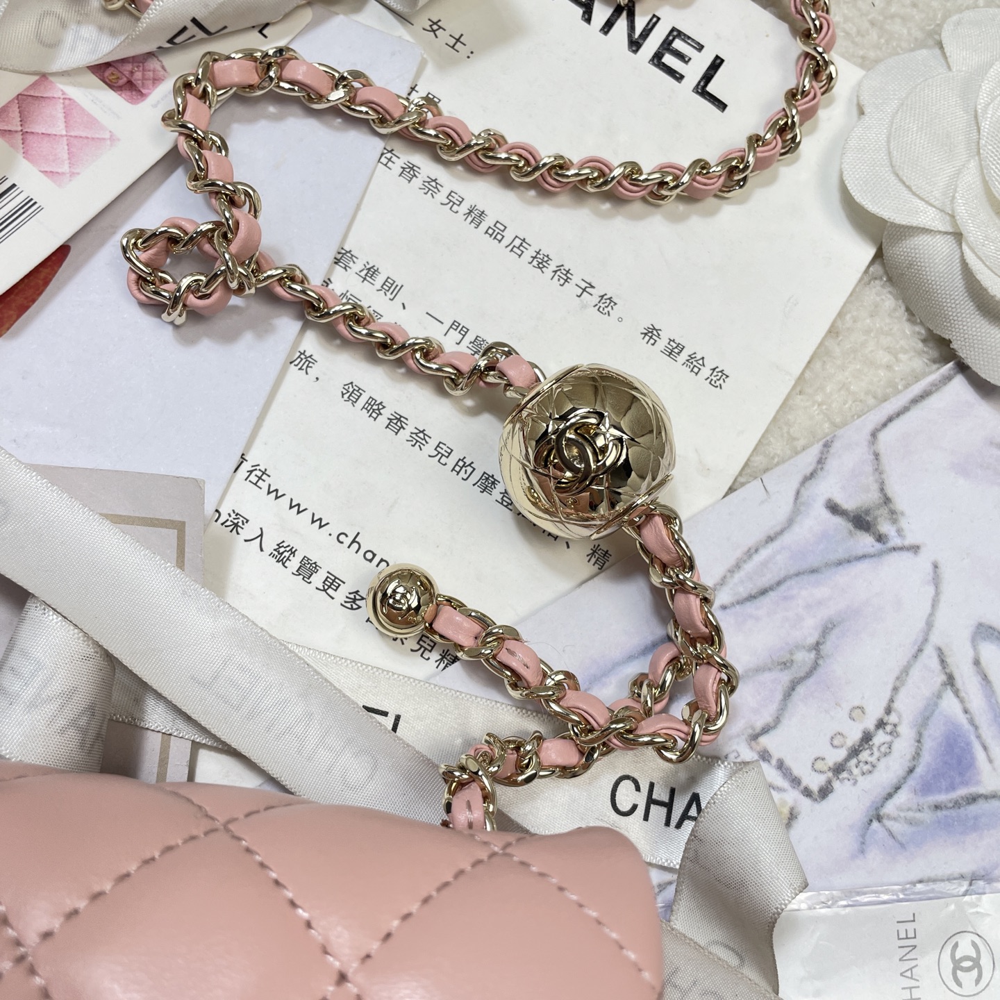 Chanel Style Pink Shoulder Bag style reference detail image 5 from source 776574
