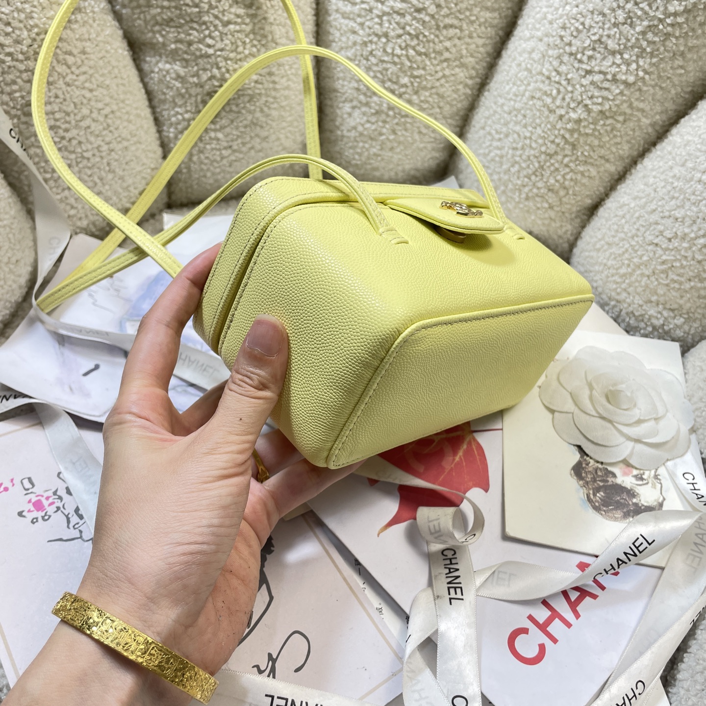 Chanel Style Shoulder Bag style reference detail image 3 from source 785957