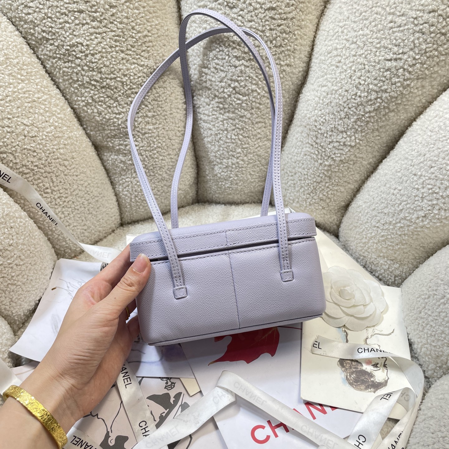 Chanel Style Shoulder Bag style reference detail image 4 from source 785945