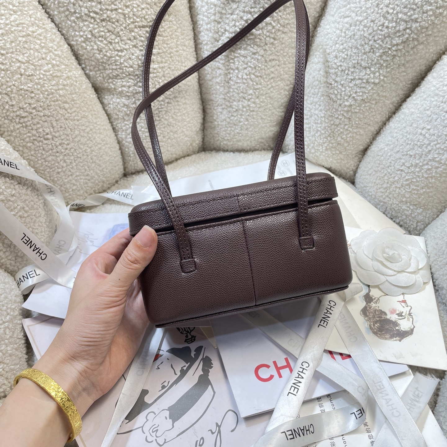 Chanel Style Shoulder Bag style reference detail image 4 from source 785951