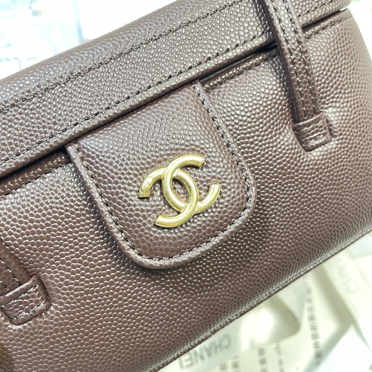Chanel Style Shoulder Bag style reference detail image 6 from source 785951