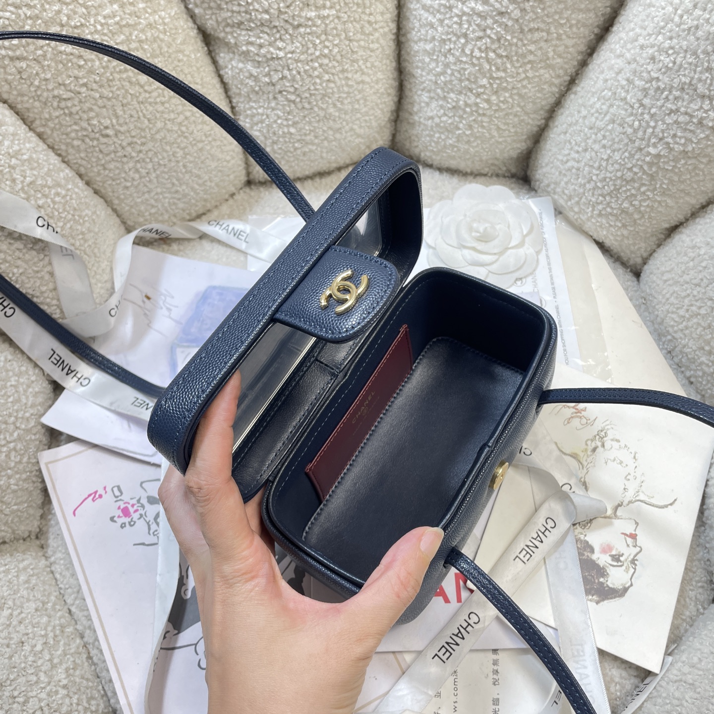 Chanel Style Shoulder Bag style reference detail image 8 from source 785962