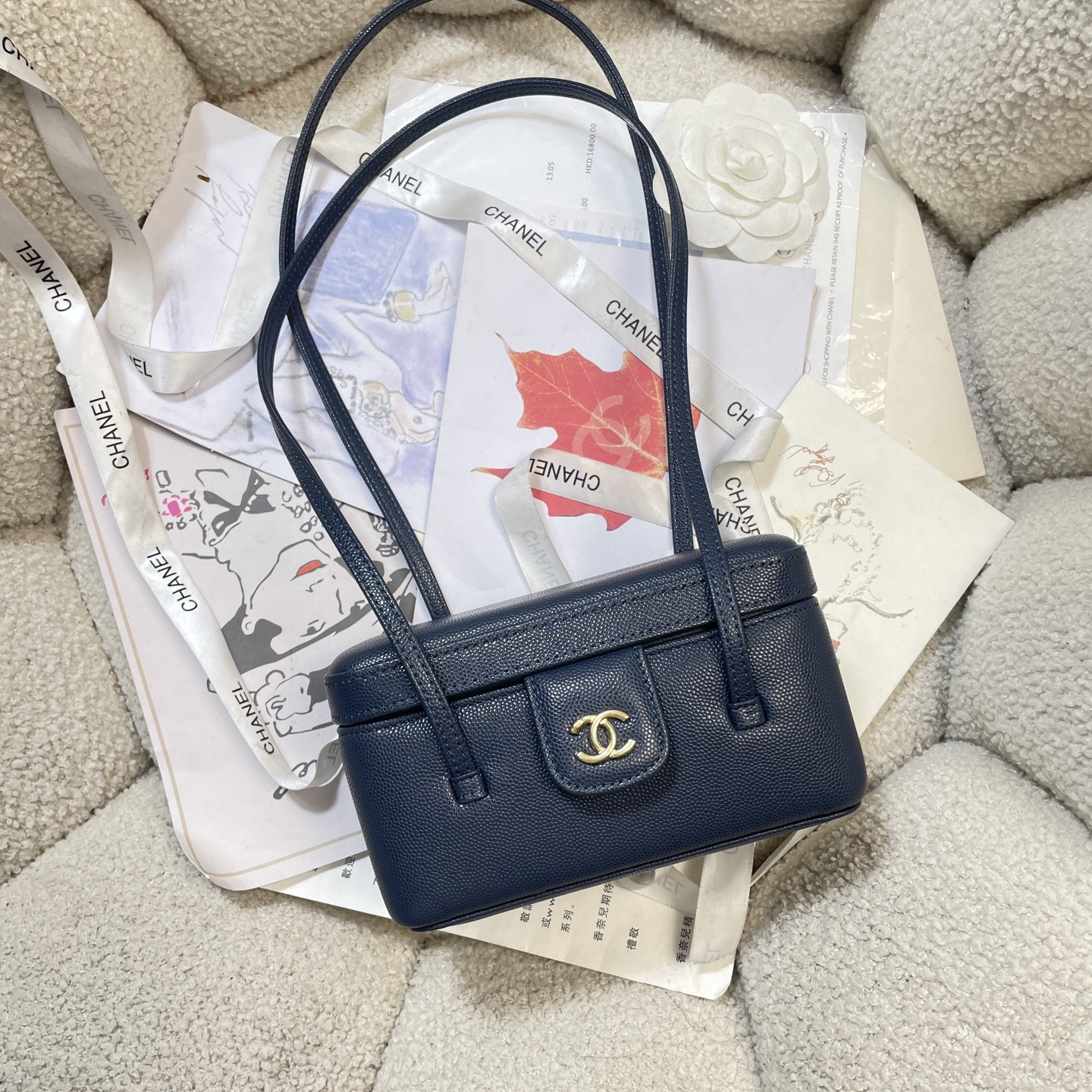 Chanel Style Shoulder Bag style reference detail image 5 from source 785962