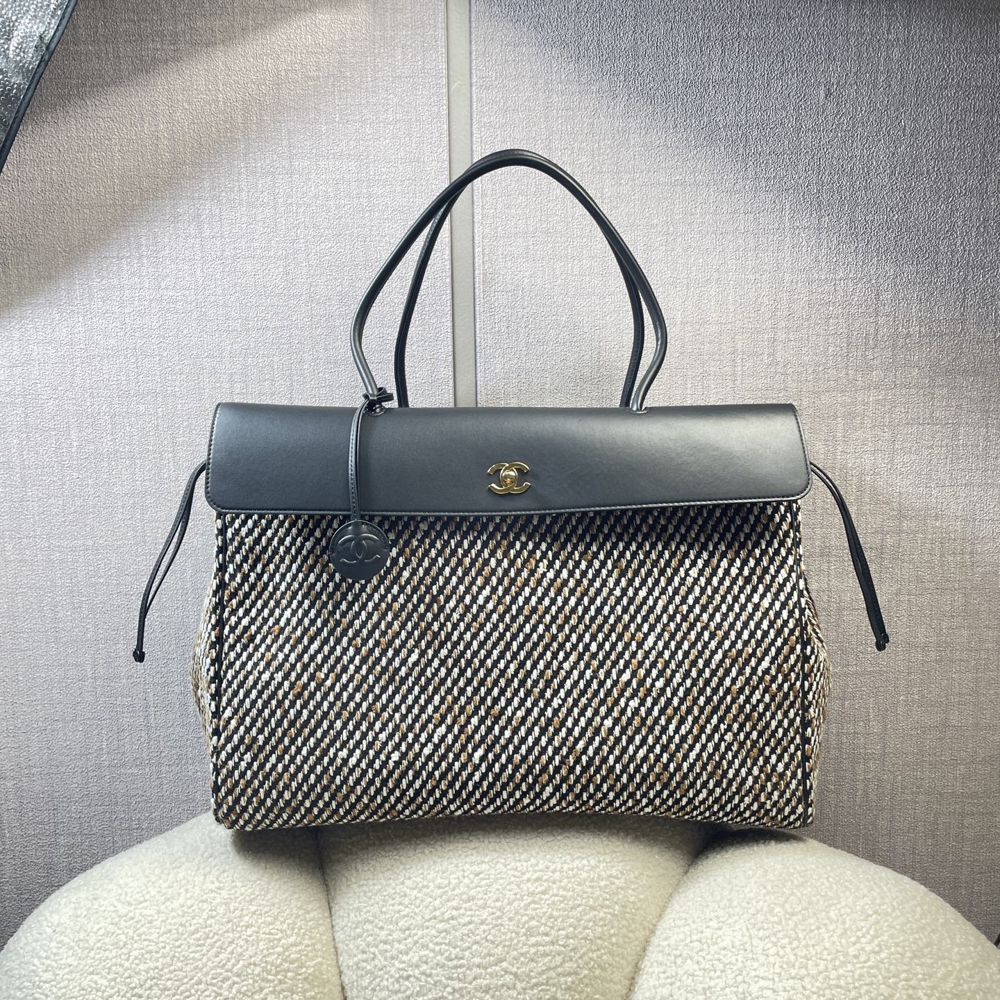 Chanel Style Leather Tote Bag Lookbook Reference image 1