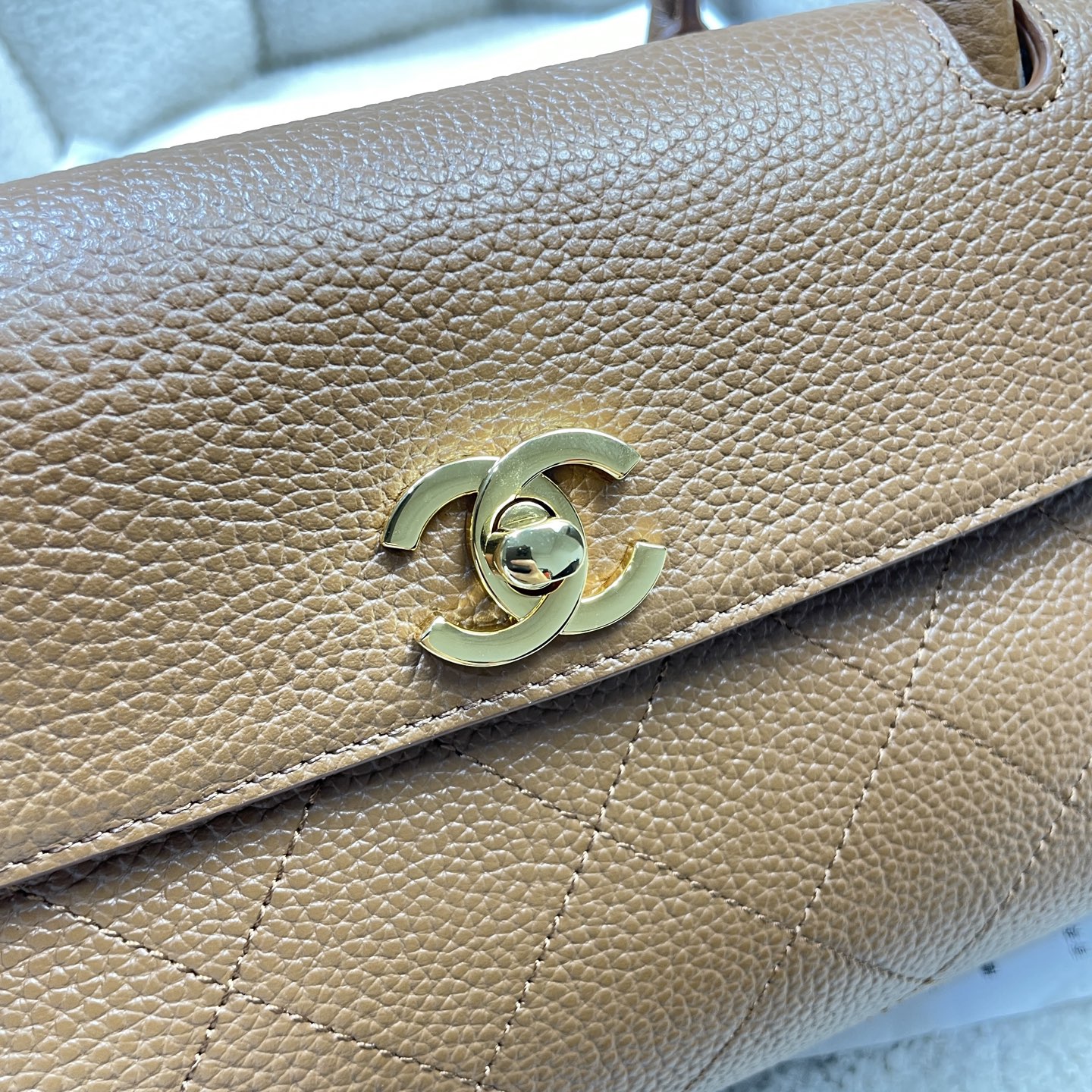 Chanel Style Black Leather Bag style reference detail image 5 from source 785975