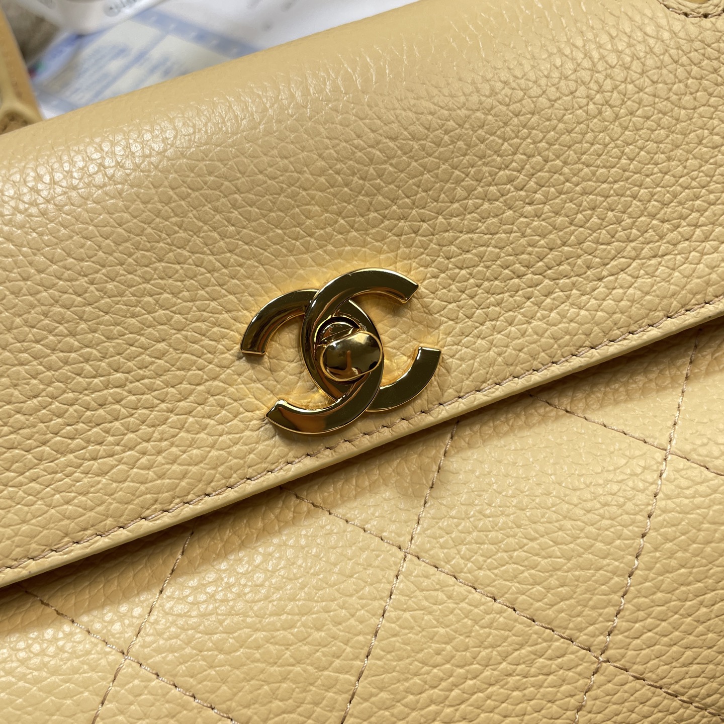 Chanel Style Black Leather Bag style reference detail image 4 from source 785969