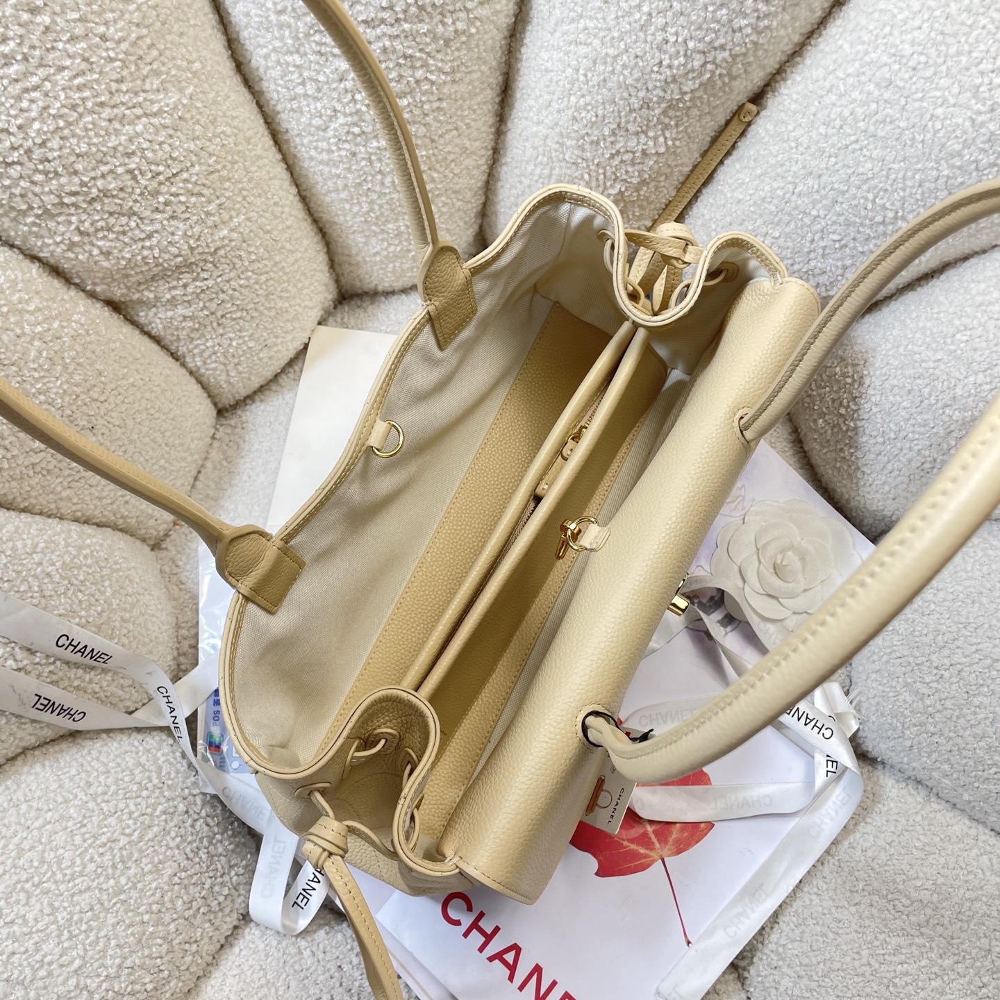 Chanel Style Black Leather Bag style reference detail image 8 from source 785973