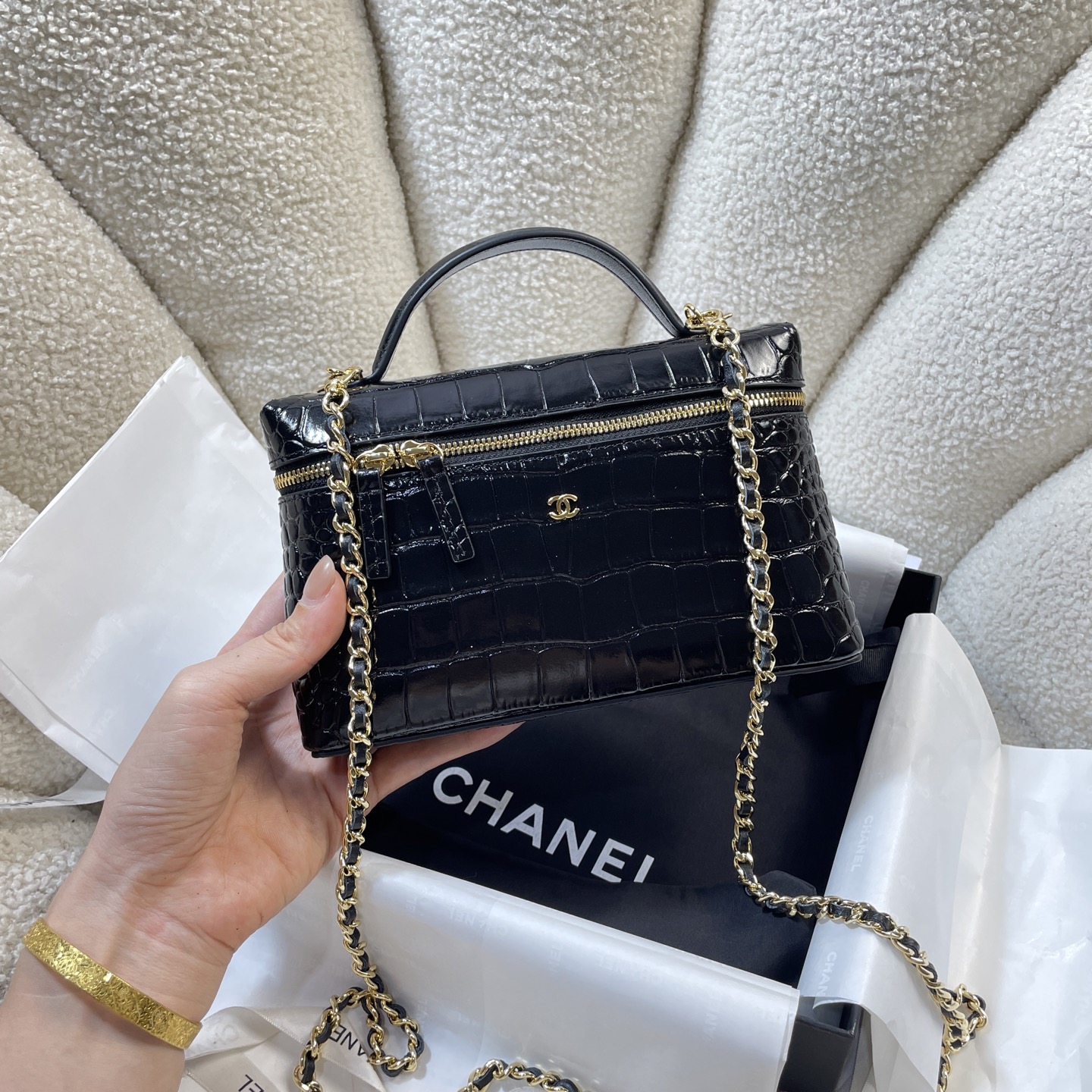 CHANEL Vanity With Chain