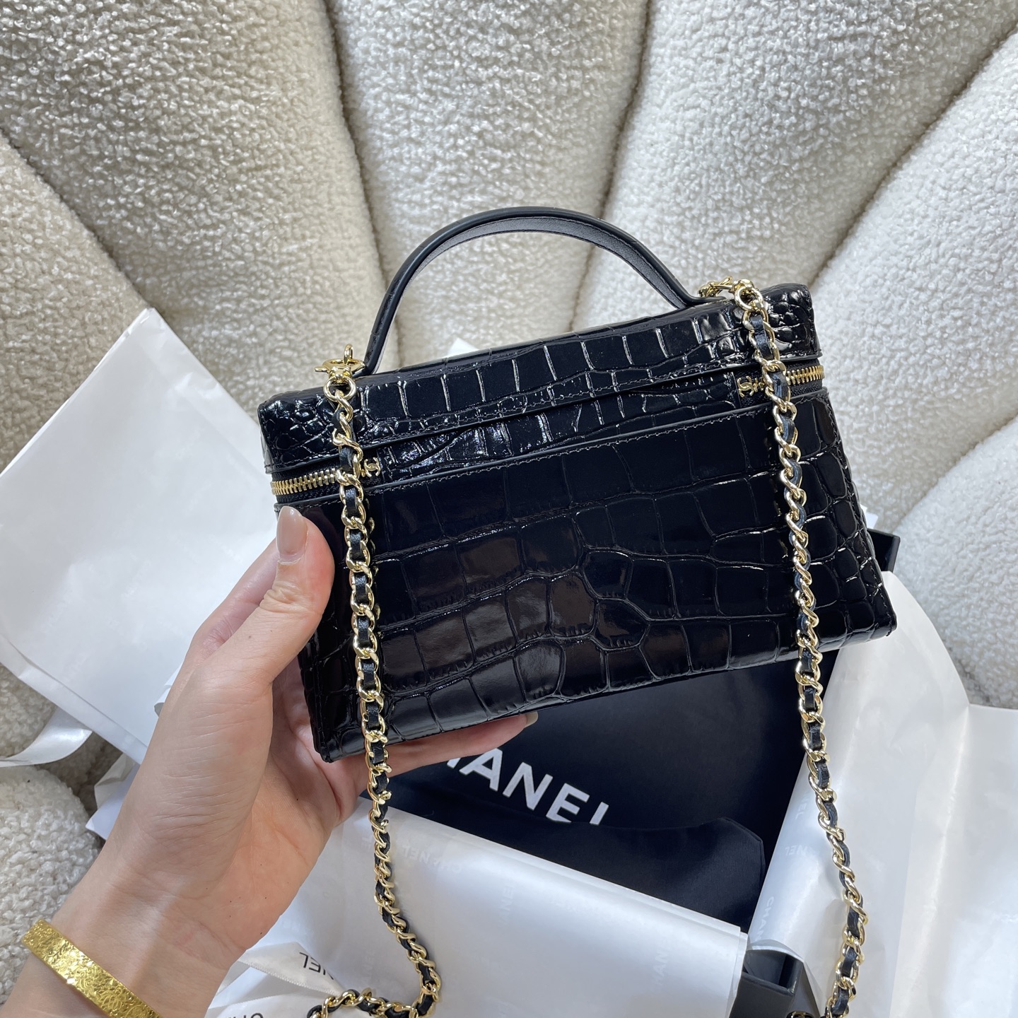 CHANEL Vanity With Chain
