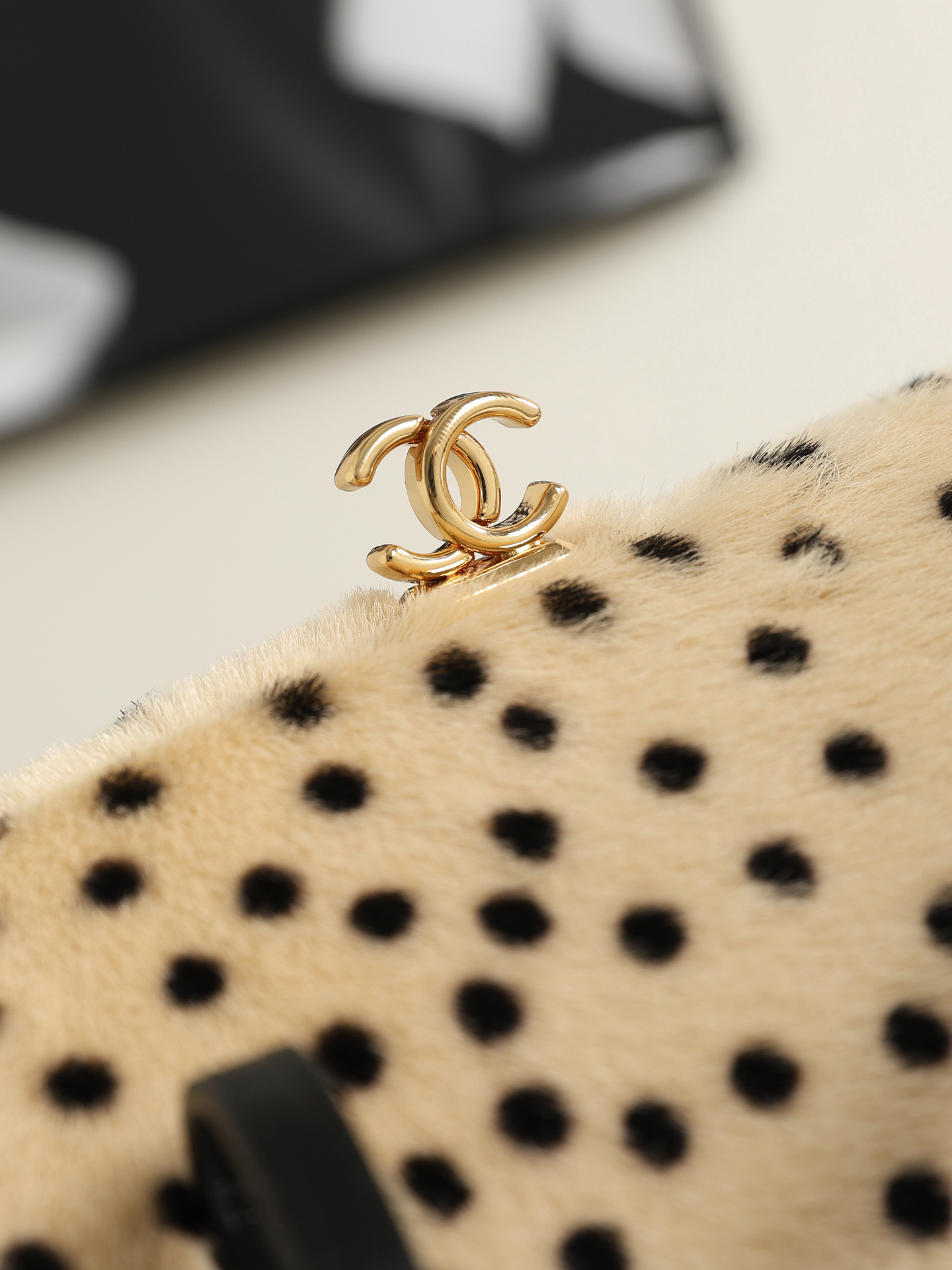 Chanel Vintage Cream Handbag