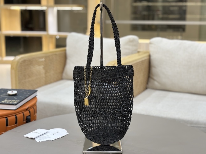 Chloé Banana Woven Bucket Bag, Lightweight Summer Tote, 22*30*2cm 1 Chloé Banana Woven Bucket Bag, Lightweight Summer Tote, 22*30*2cm
