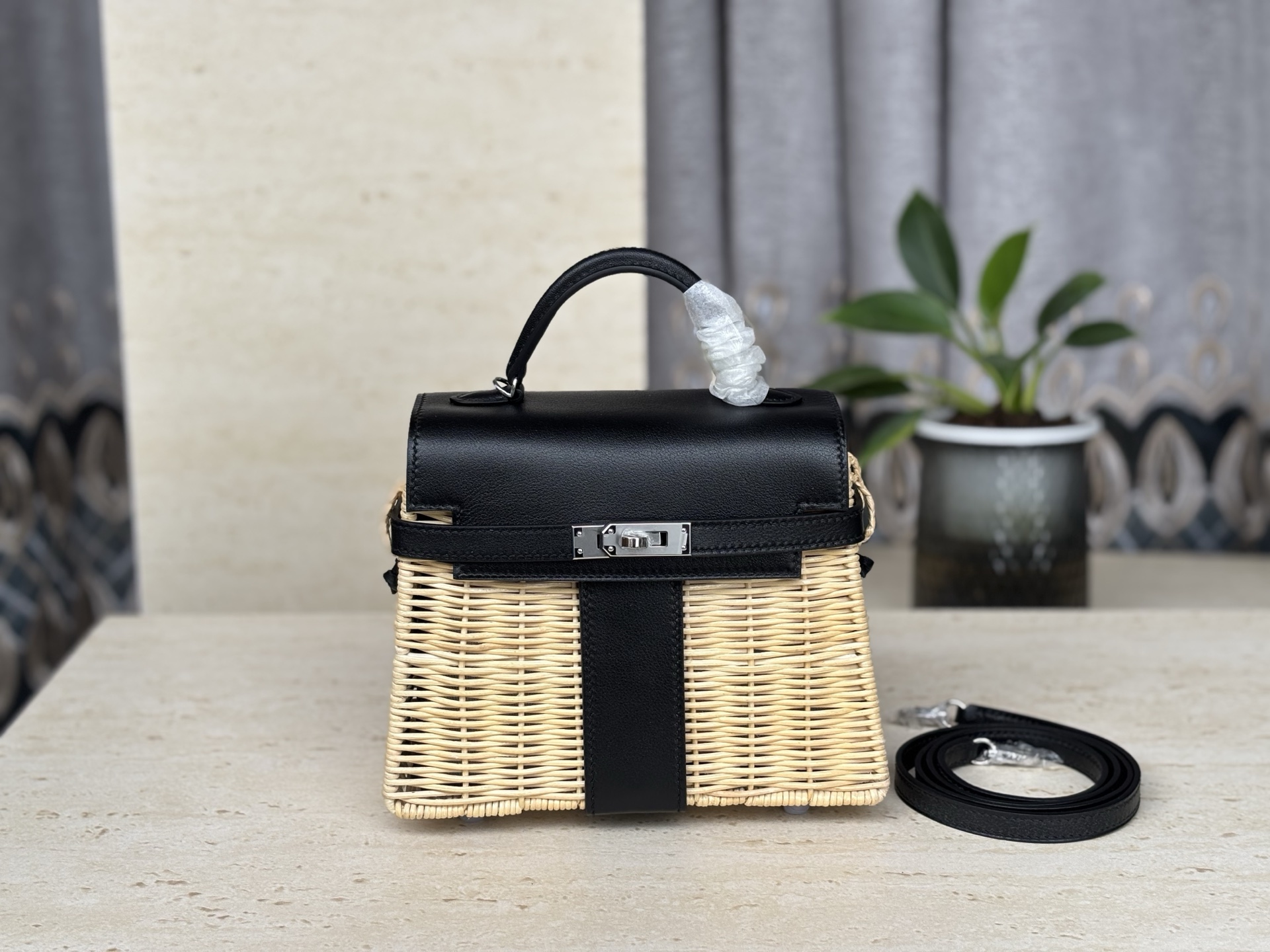 NO:698610,In stock, real photos, picnic bamboo and rattan bag, fully hand-woven craftsmanship, 20.,Hermes,hermes,Hermes,19860909现货 实拍照片,  野餐竹藤包,全手工编织工艺,20.,爱马仕,hermes,Hermes,,Bag