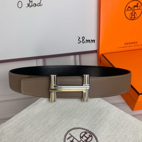 Hermes Reversible Leather Belt with H Buckle, Gray Litchi & Black, 38mm 1 Hermes Reversible Leather Belt with H Buckle, Gray Litchi & Black, 38mm