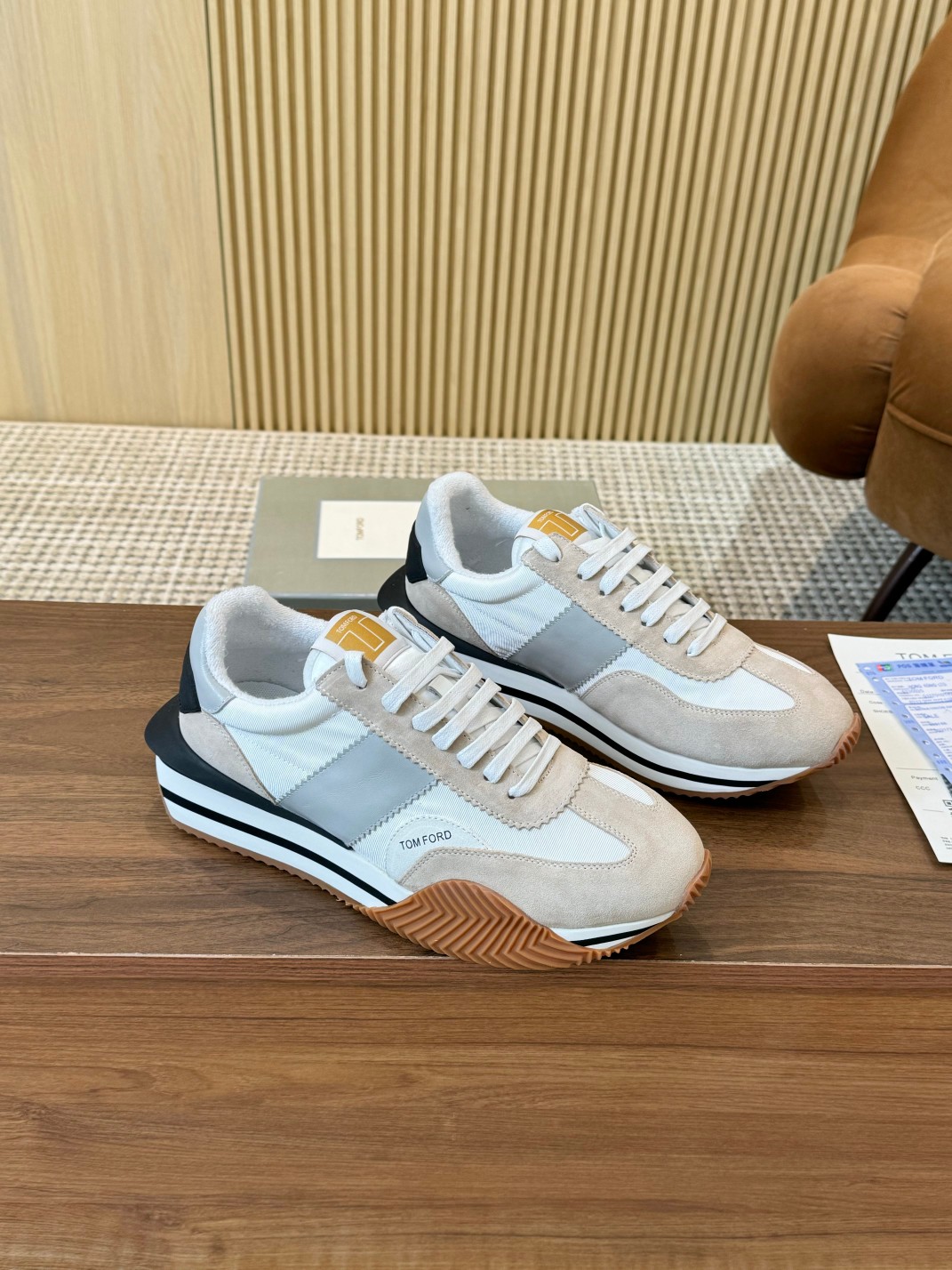 P360 Tom [TOM FORD] U.S. retro luz de lujo Parejas modelos de primavera y verano para llevar a otoño